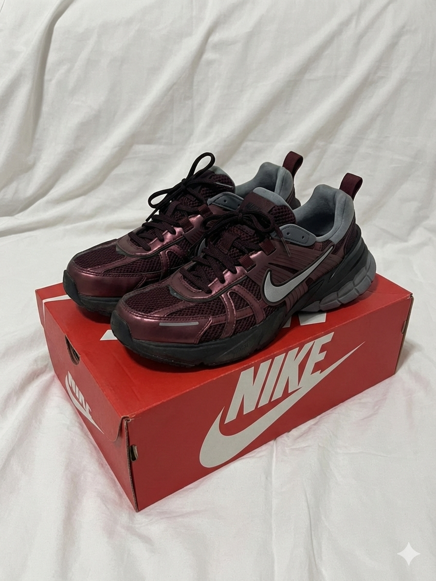 Nike V2K Run Burdeos Unisex - miniatura 2