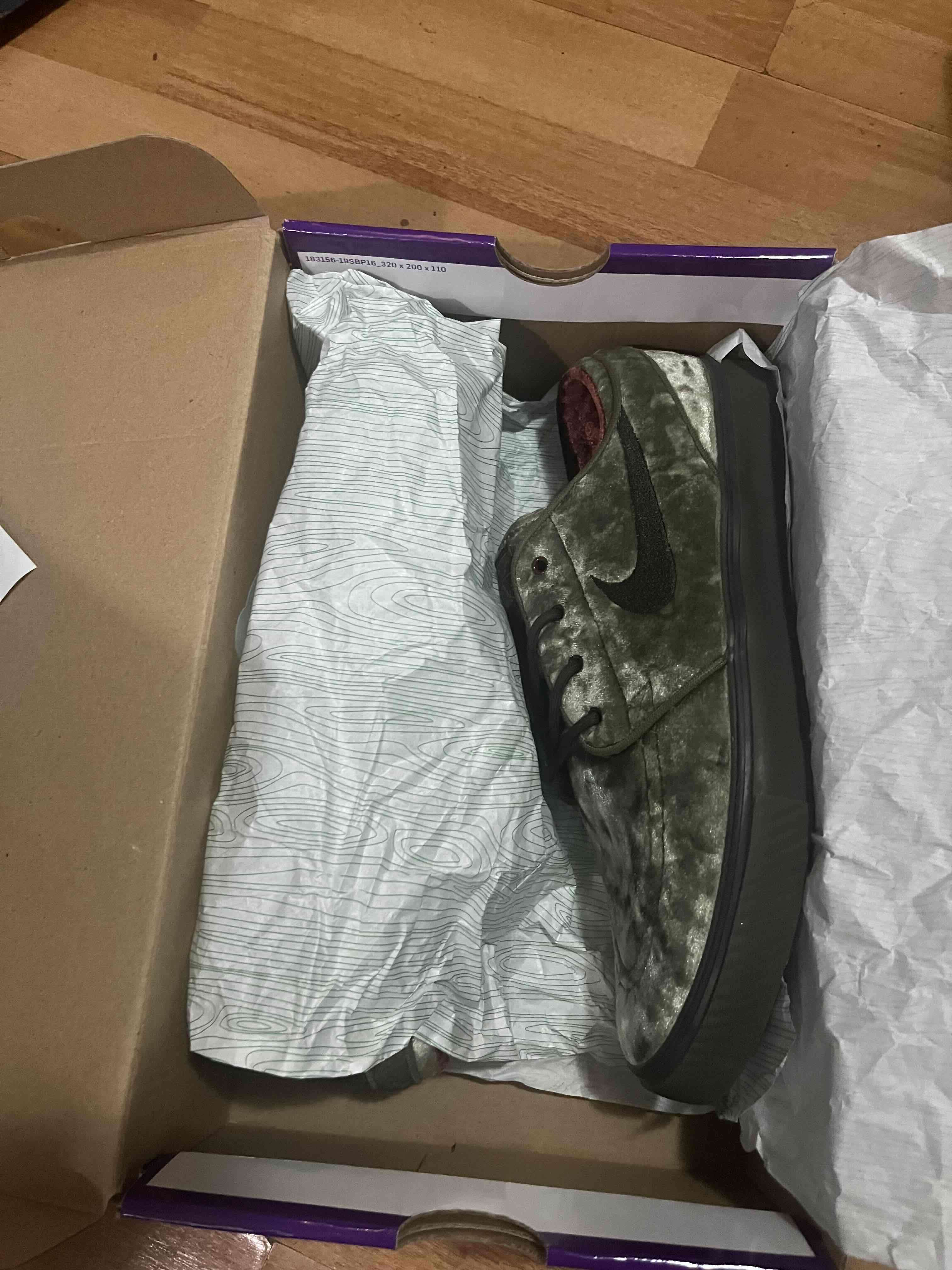 Nike SB Janoski Terciopelo Unisex - miniatura 2