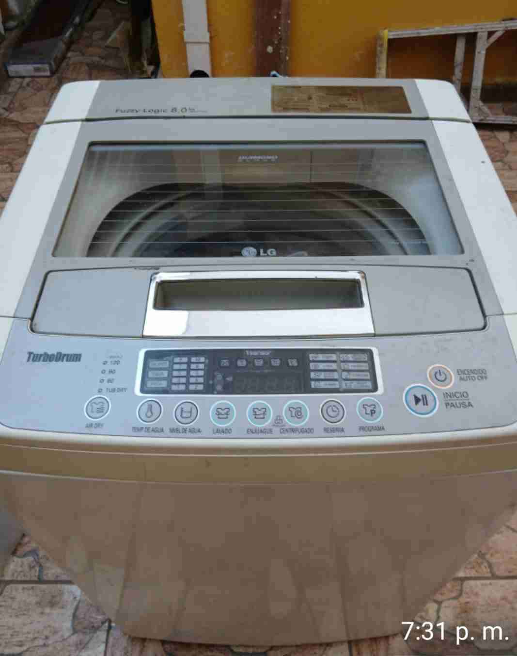 Lavadora automática en buen estado - miniatura 4