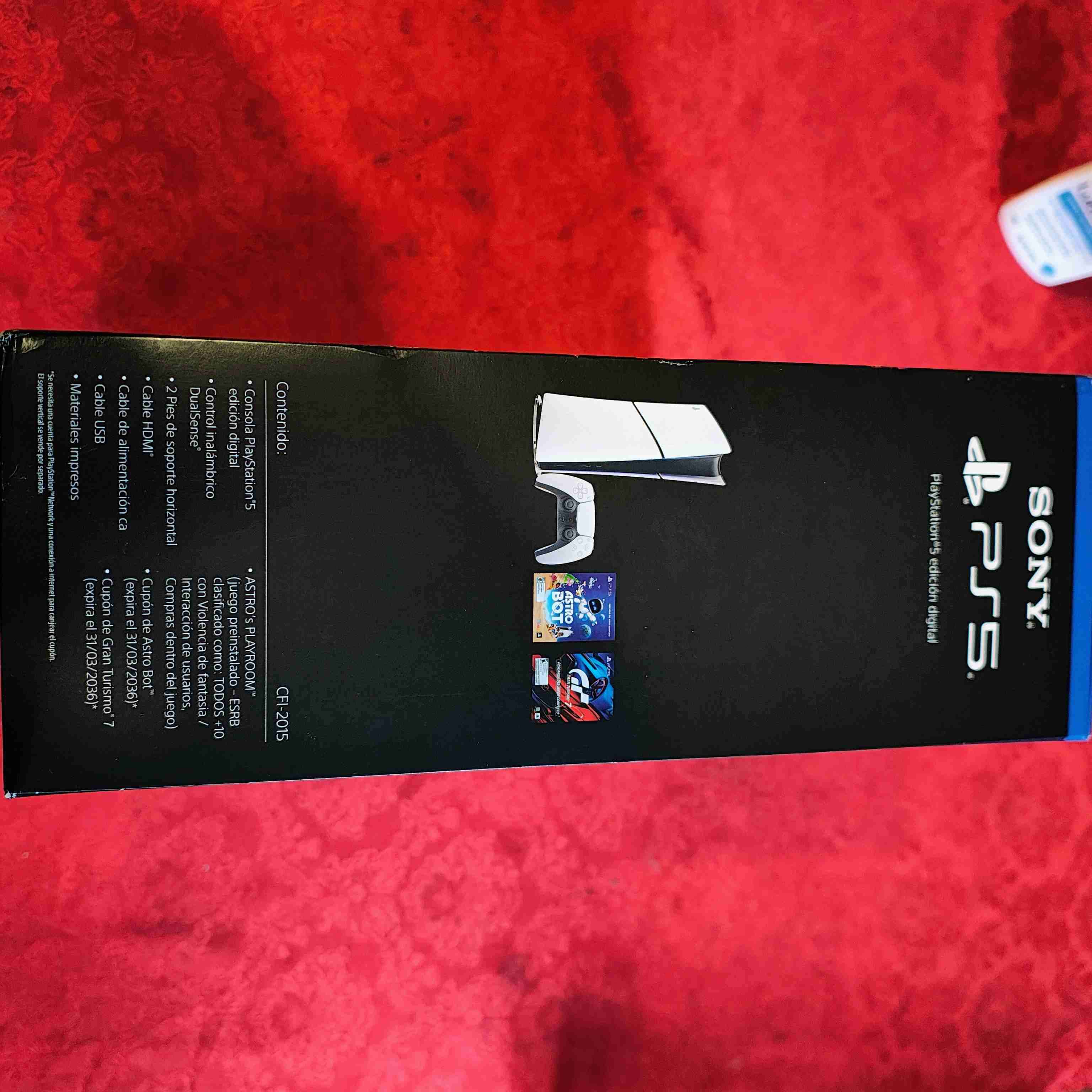 PlayStation 5 Digital 1TB nueva - 3