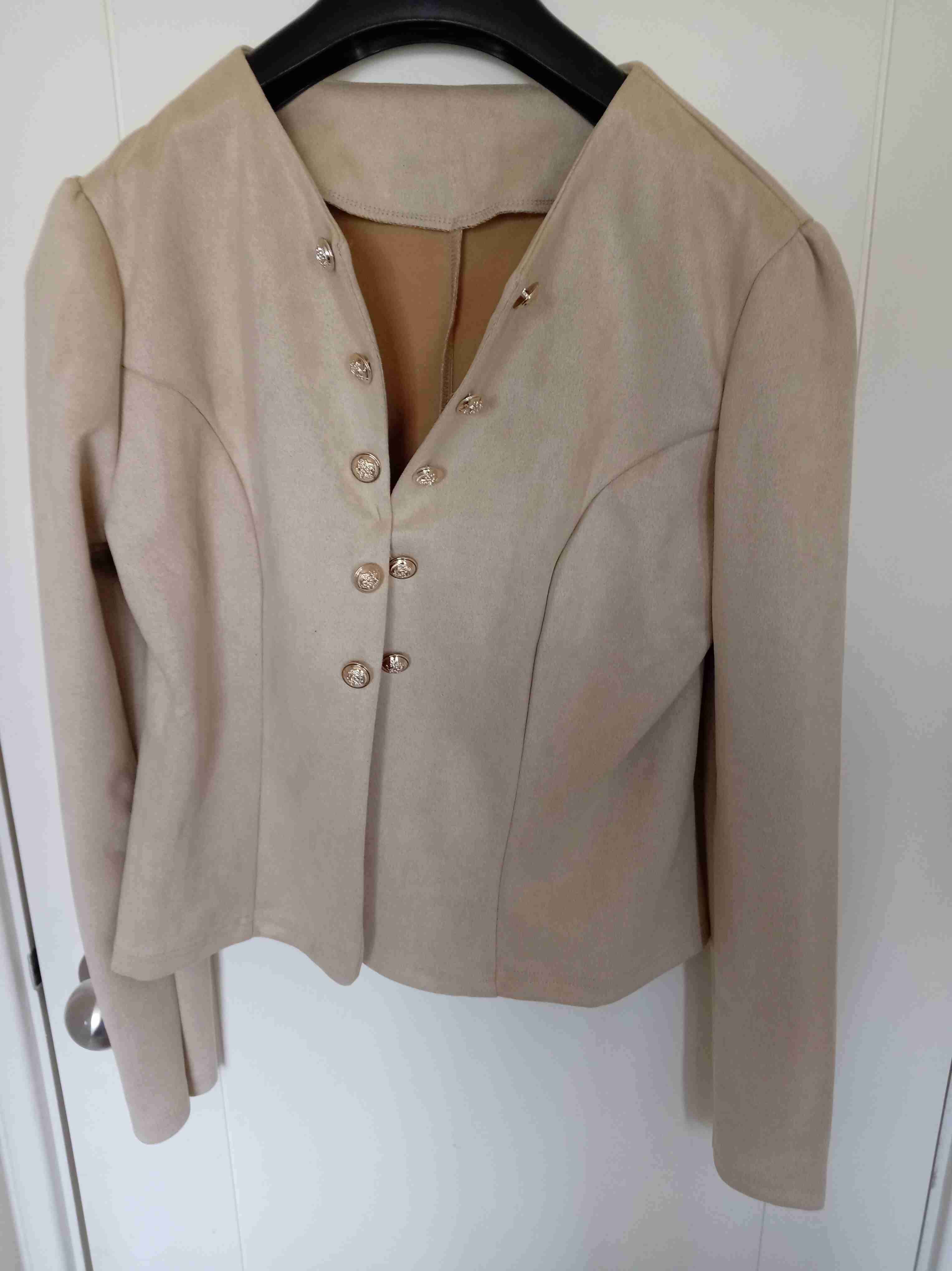 Blazer beige elegante