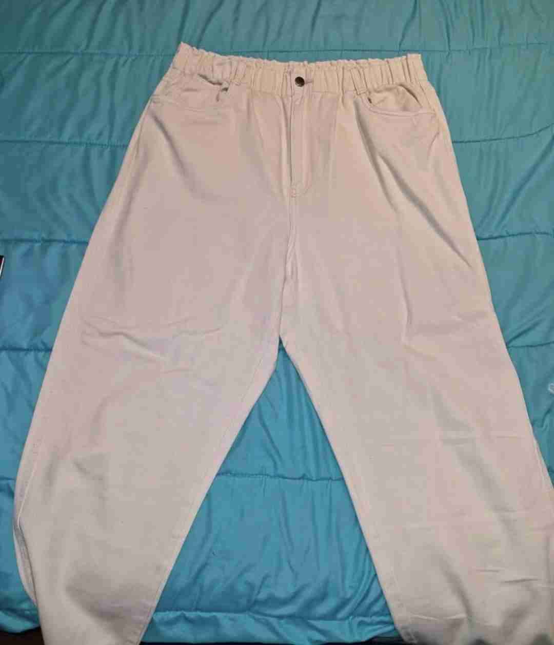 Pantalón color crema elasticado - miniatura 2