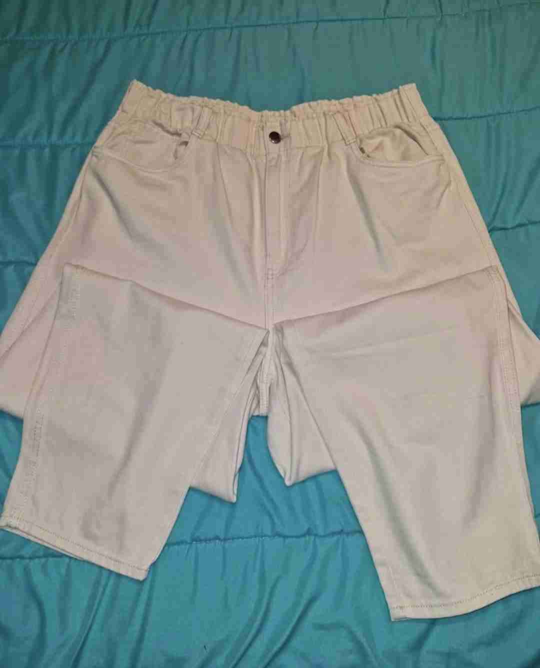 Pantalón color crema elasticado - miniatura 3