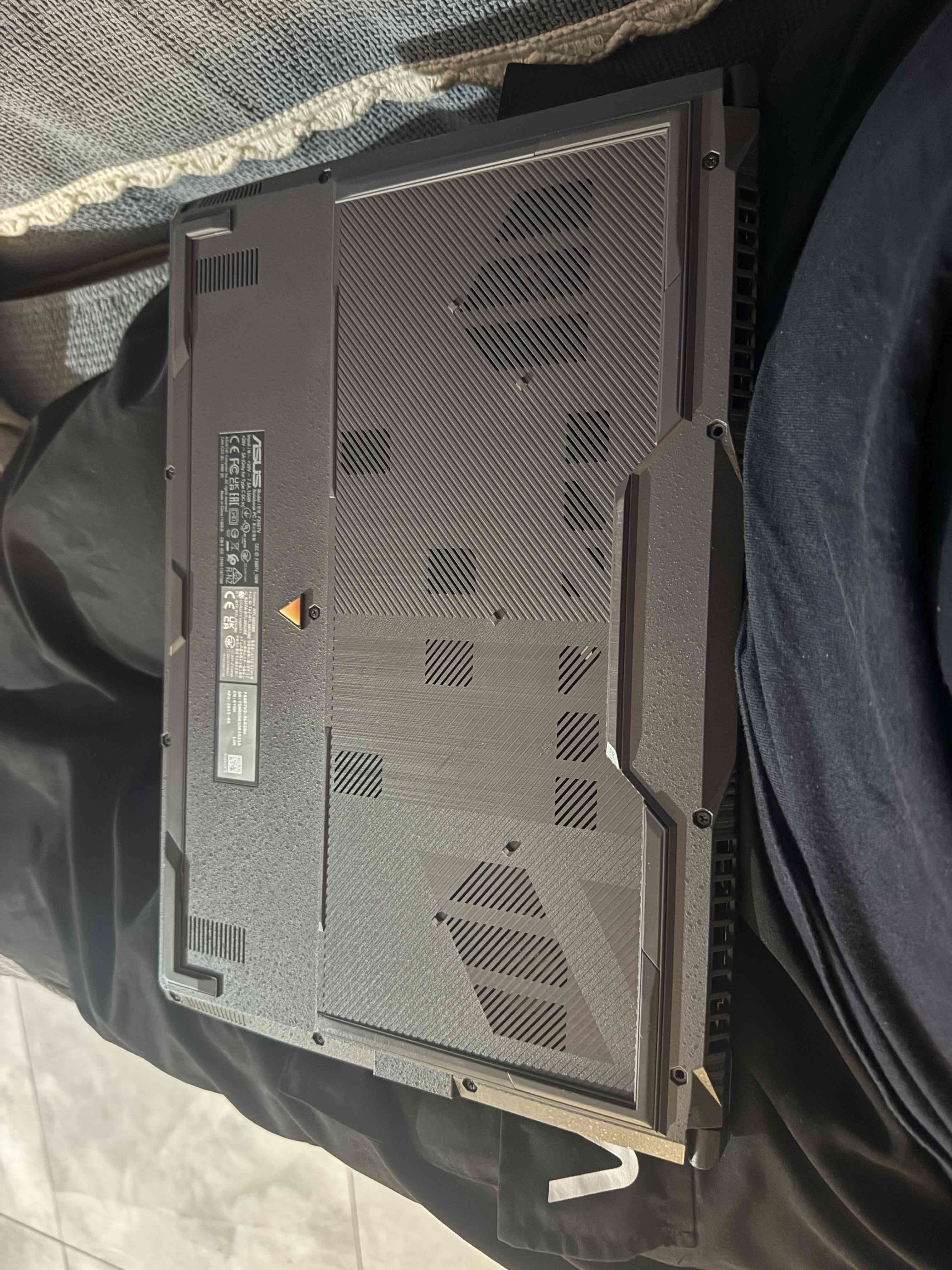 ASUS TUF GAMING F16 con 24 gb de ram AMPLIADA - miniatura 4