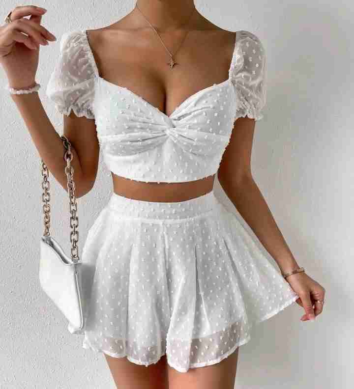 Conjunto blanco de dos piezas