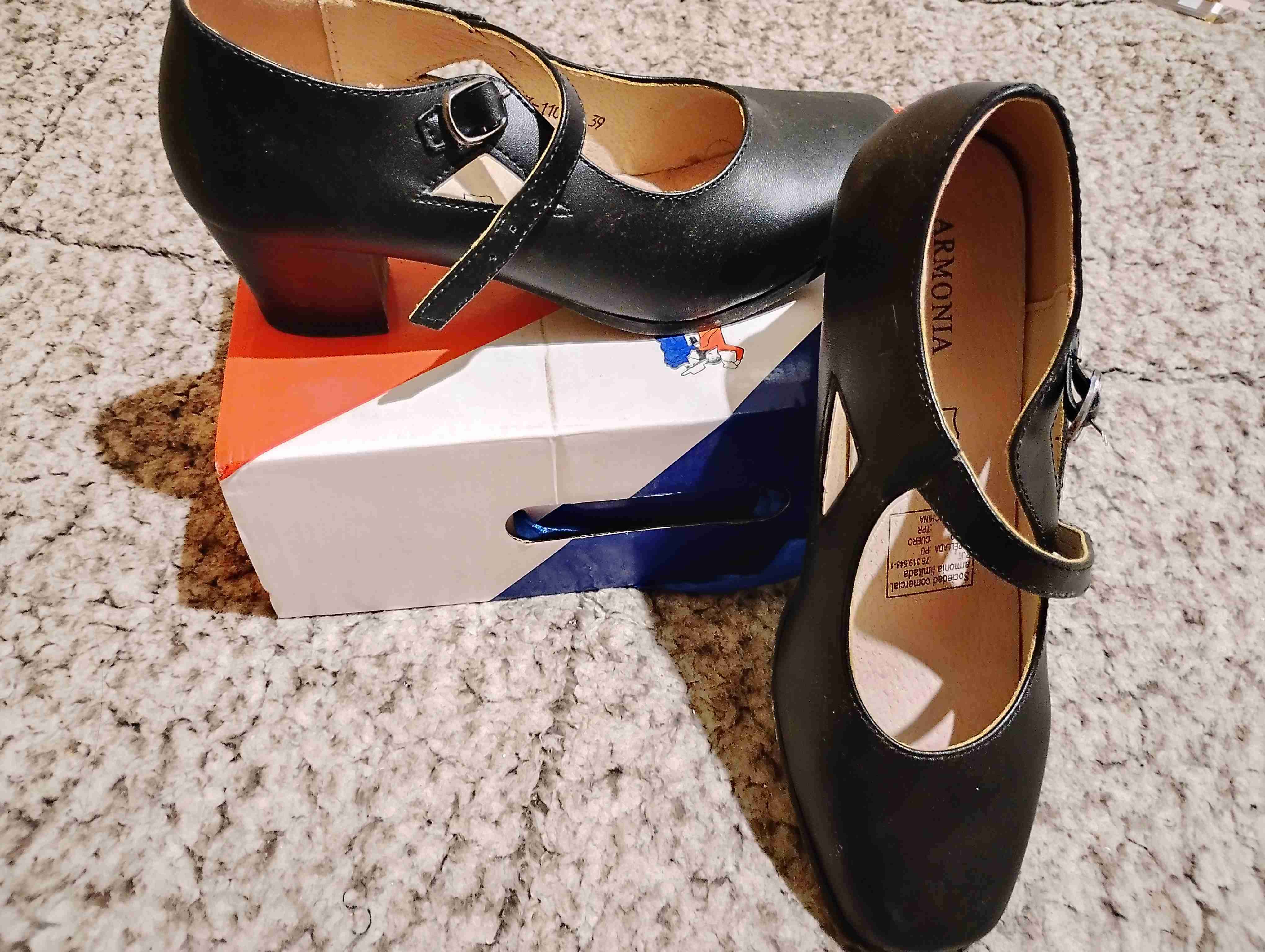 Zapatos de tacón negro Armonia