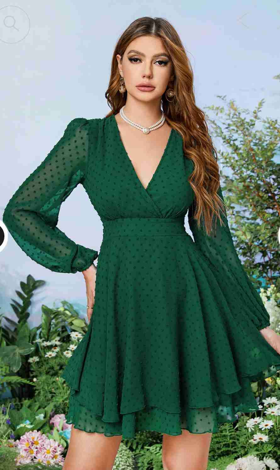 Vestido verde con lunares