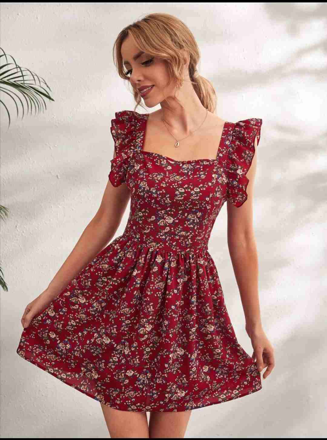 Vestido rojo floreado