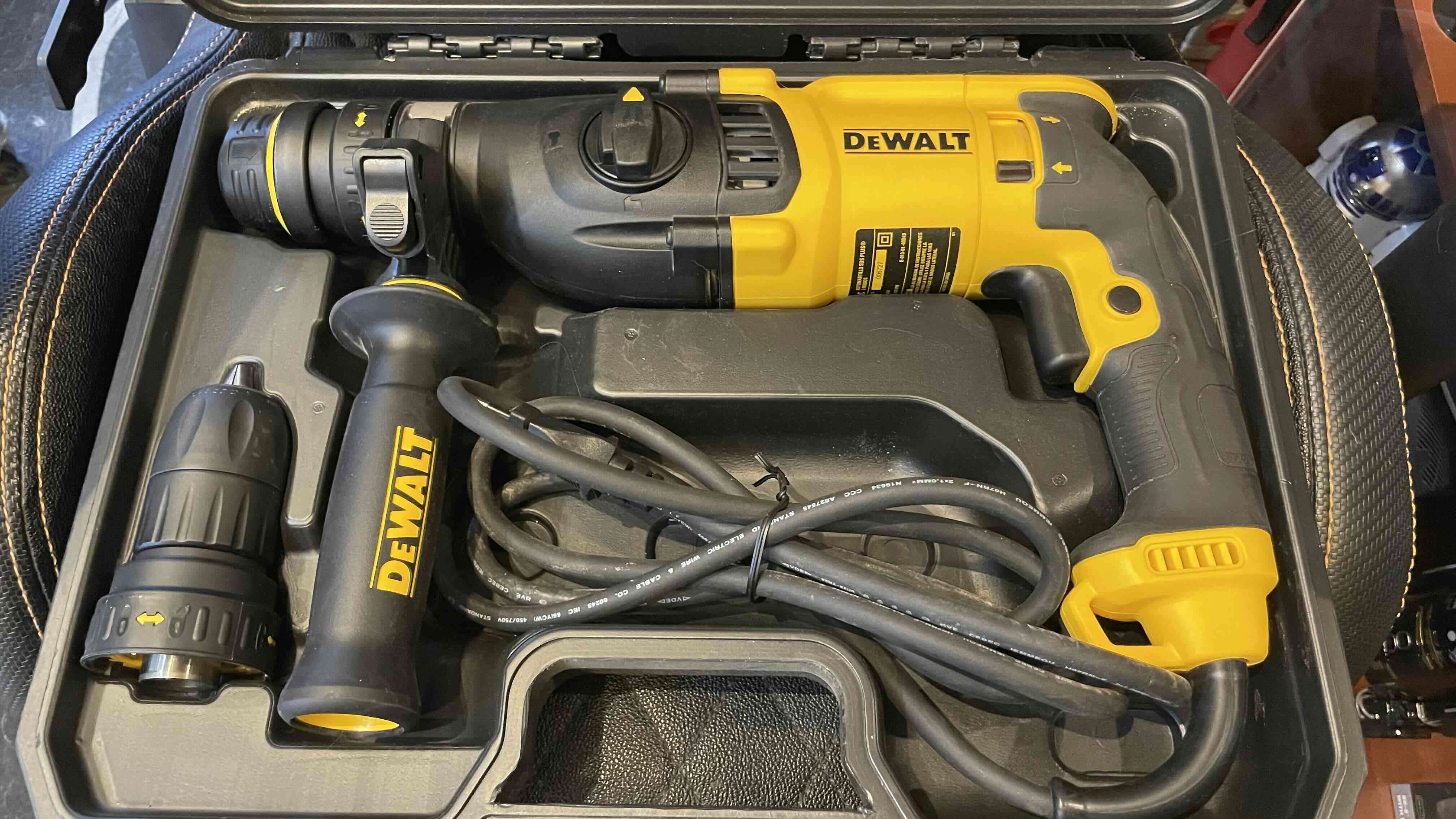 Taladro Dewalt con maletín - miniatura 2