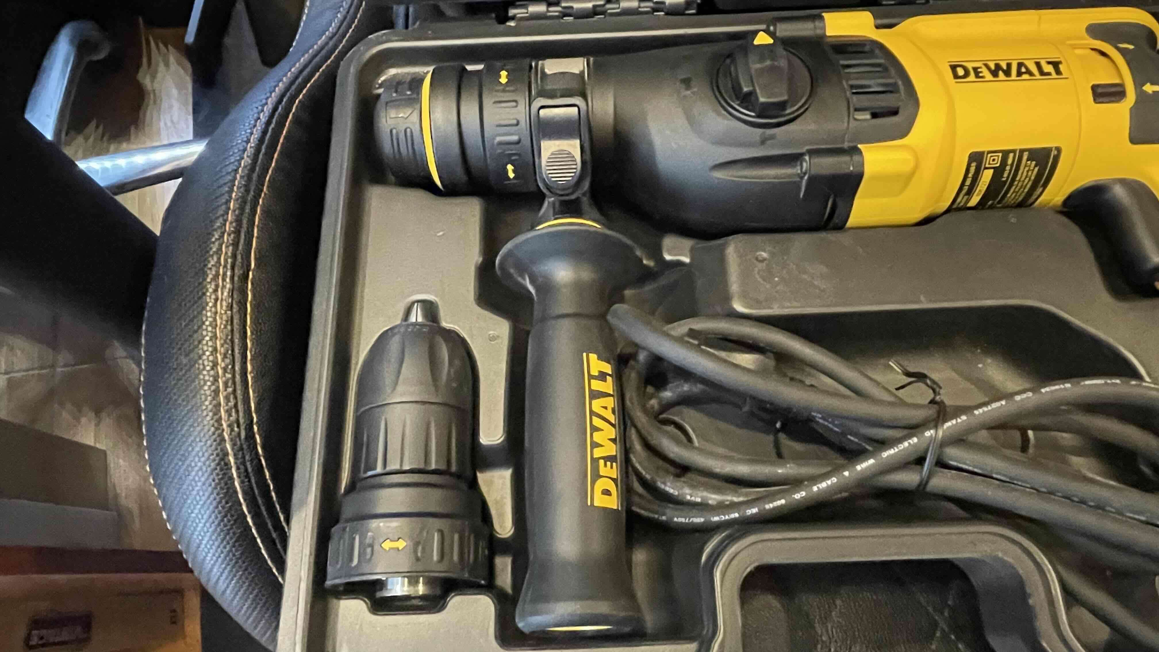 Taladro Dewalt con maletín - miniatura 3