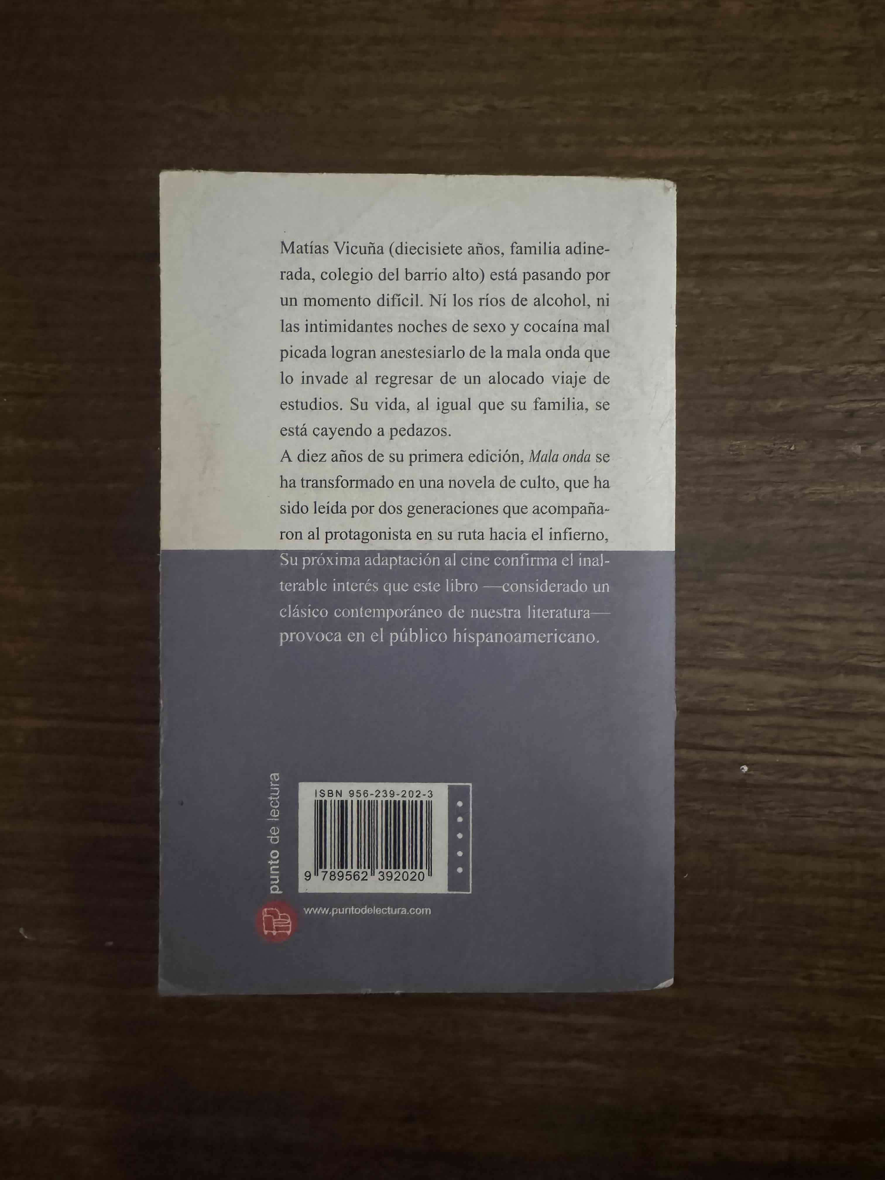 Libro 'Mala Onda' edición especial - miniatura 2