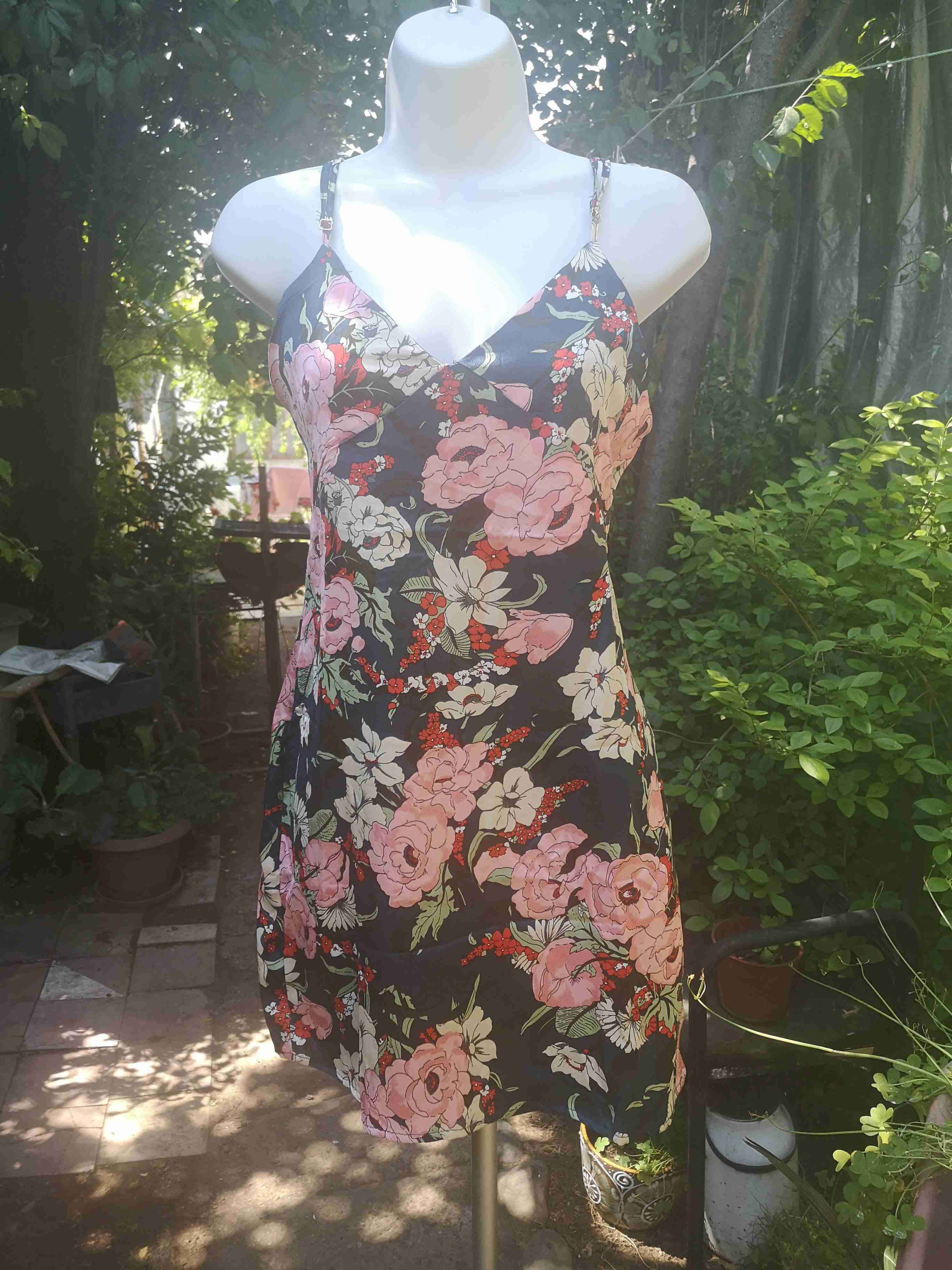 Vestido floral colorido