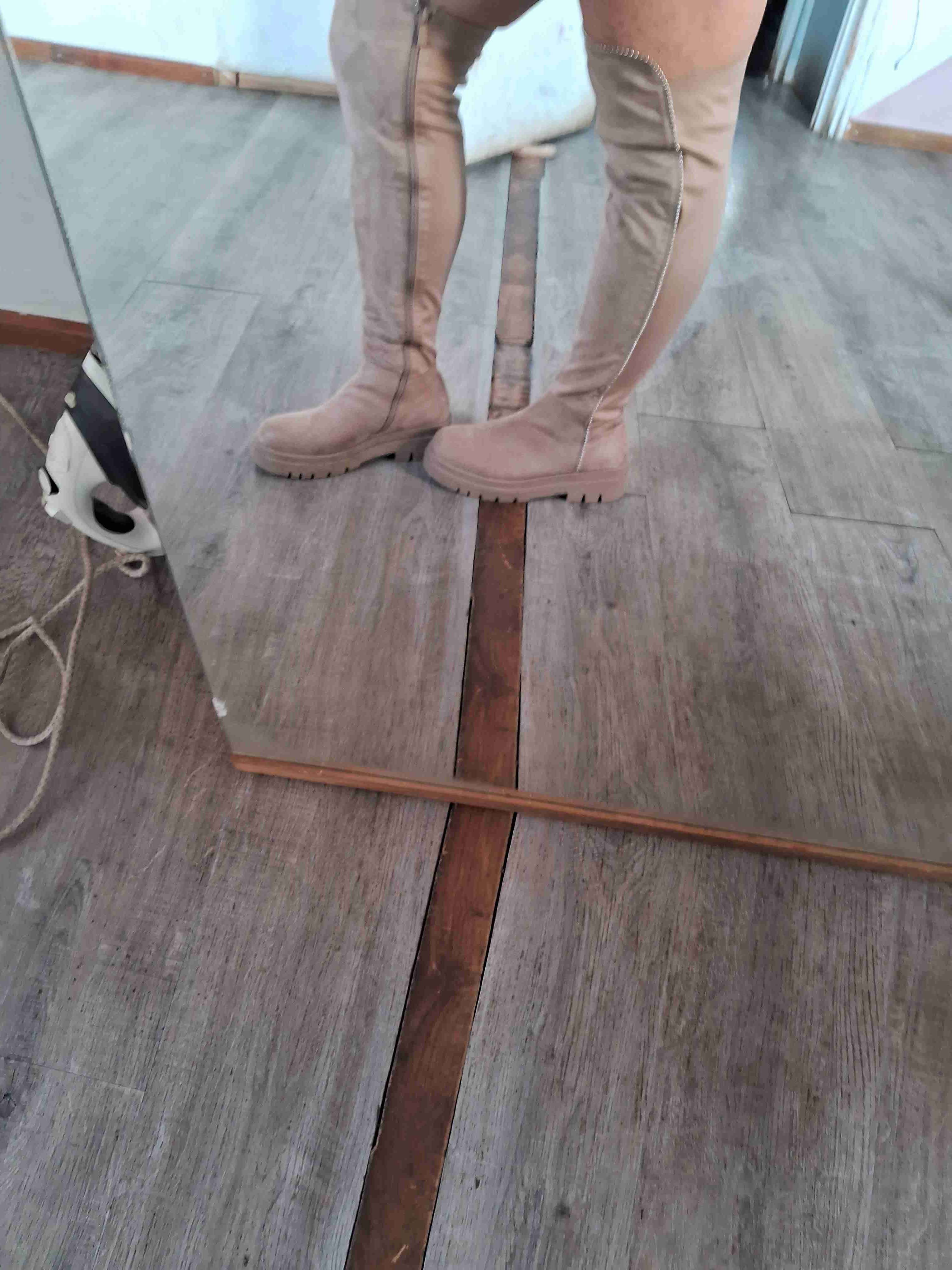 Botas largas beige con cierre - miniatura 3