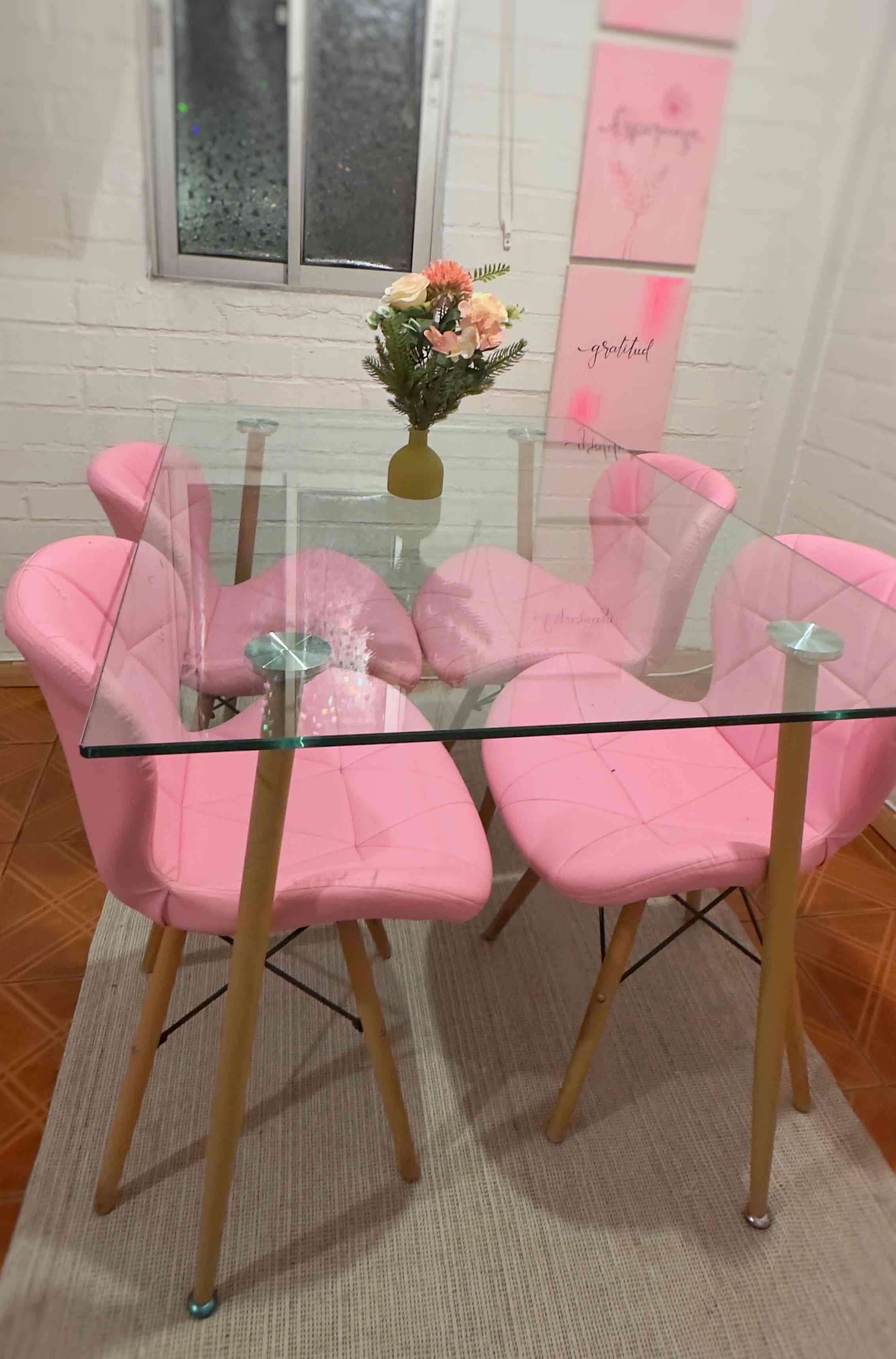 Comedor + 4 Sillas Mariposa Eames rosadas - miniatura 3