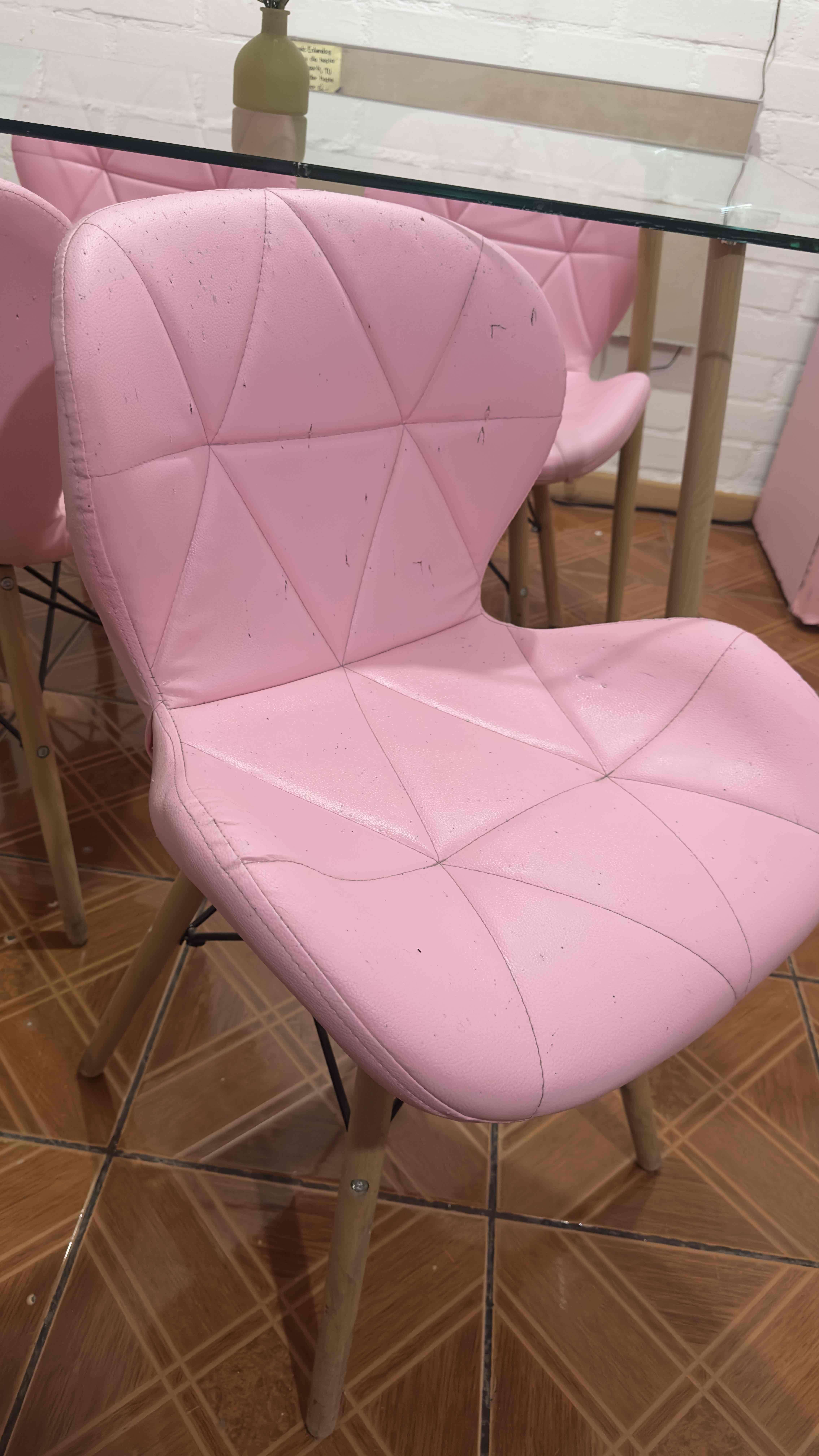 Comedor + 4 Sillas Mariposa Eames rosadas - miniatura 5