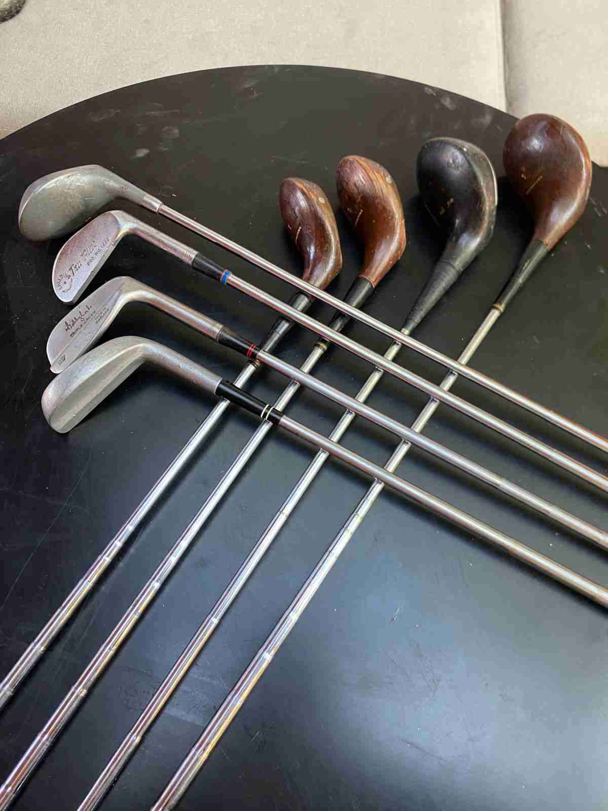 Bolsa de golf Wilson blanca y palos de golf - miniatura 3