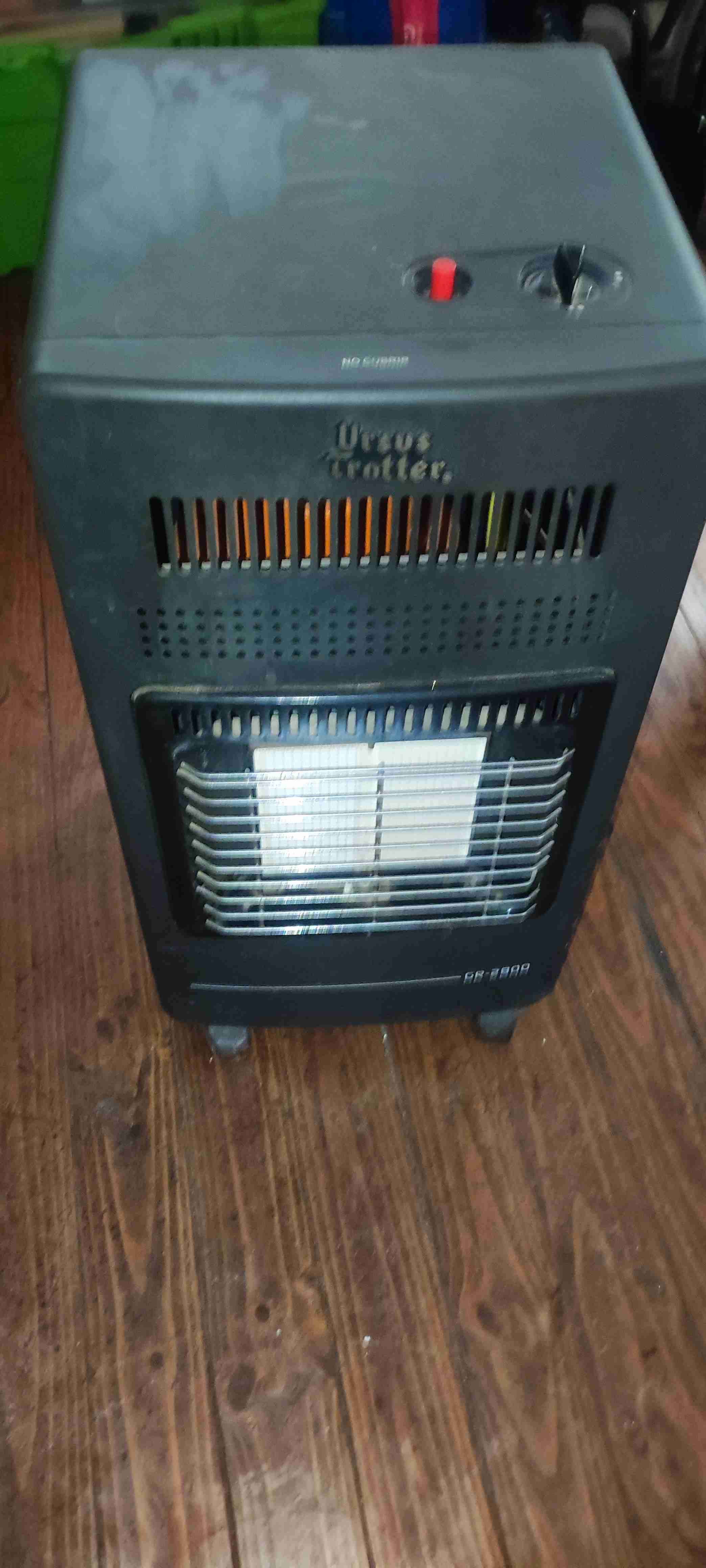 Estufa pequeña a gas - miniatura 5