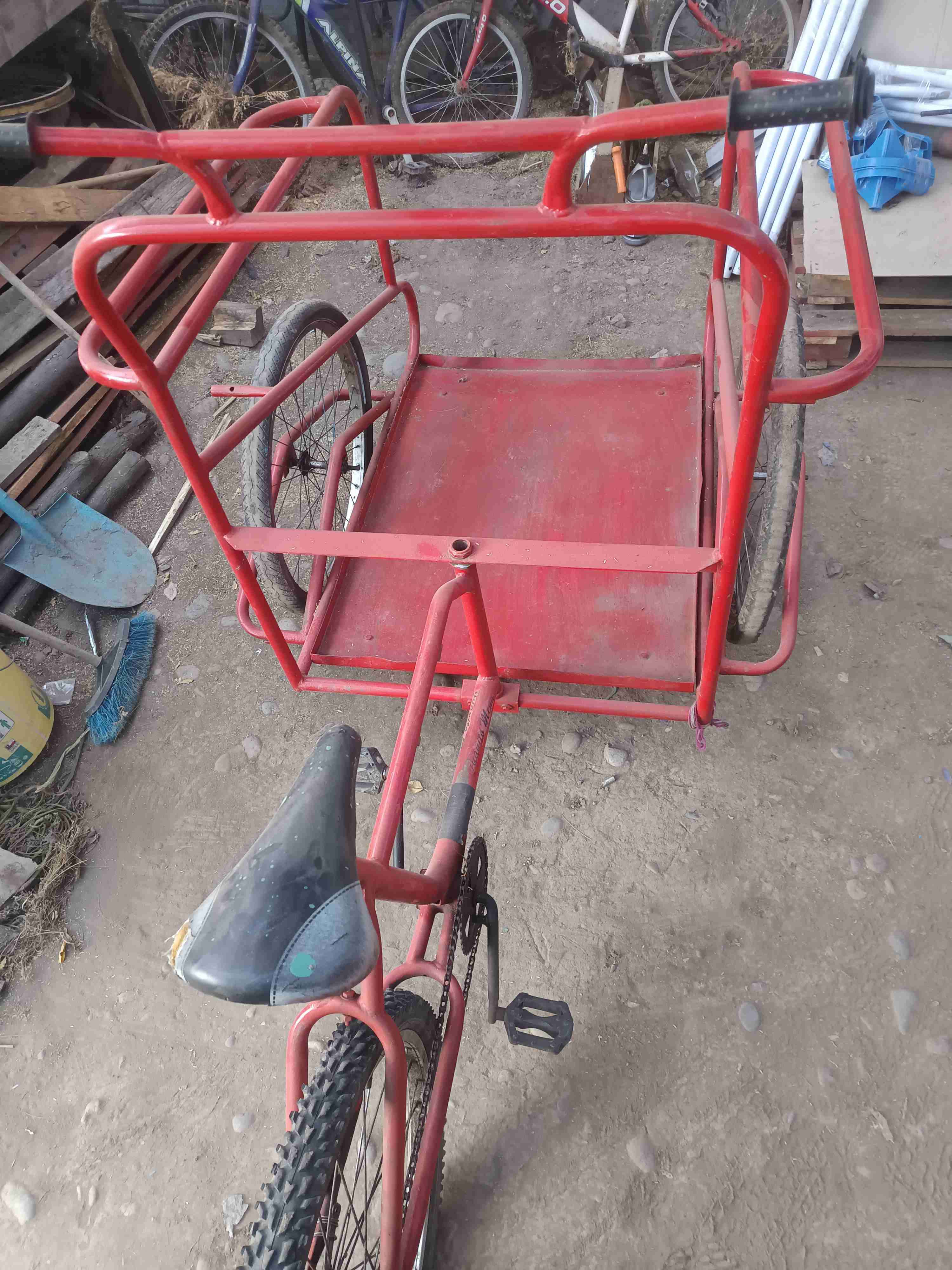 Triciclo carga roja - miniatura 2