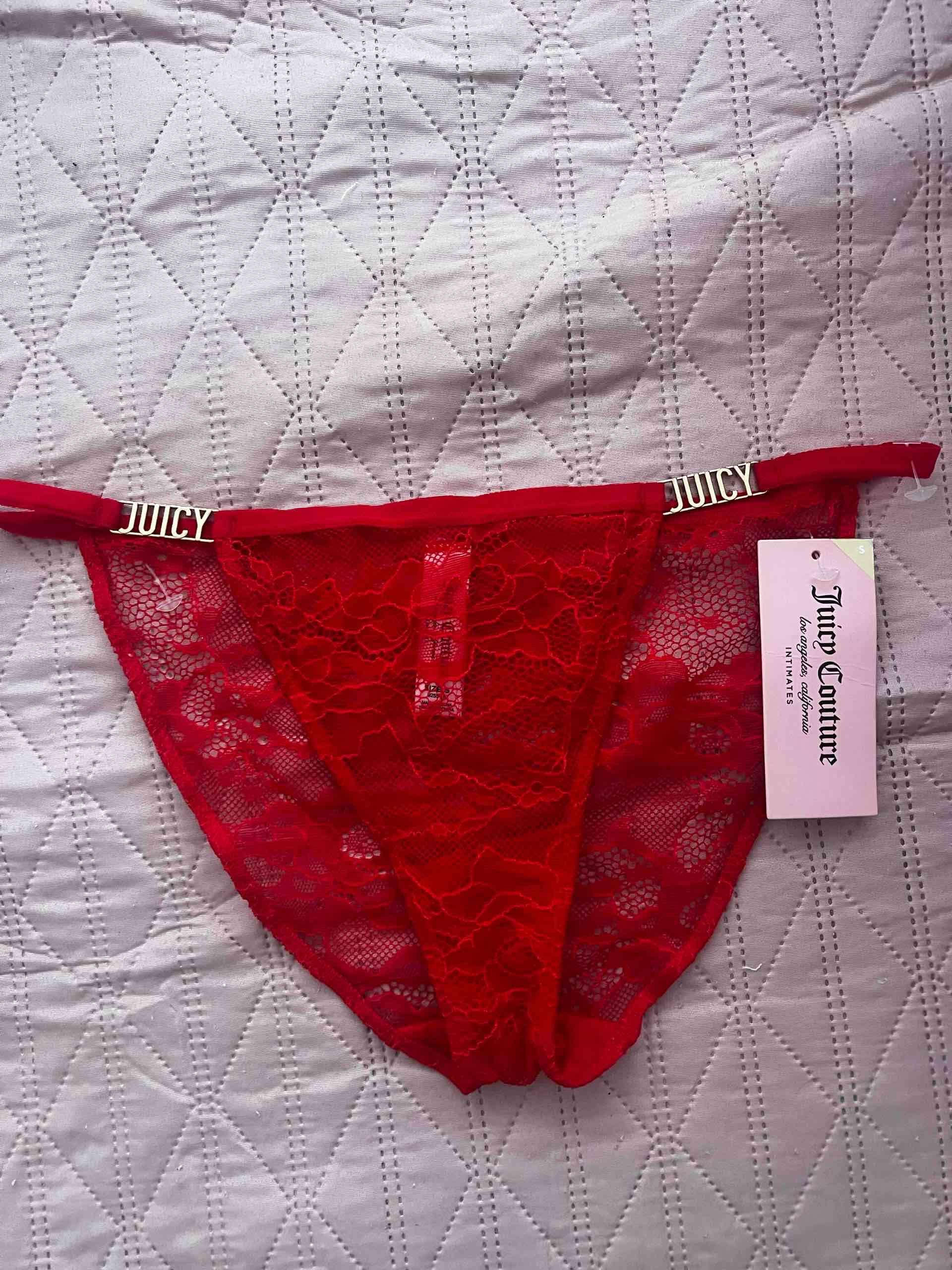 Calzón de encaje rojo Juicy Couture