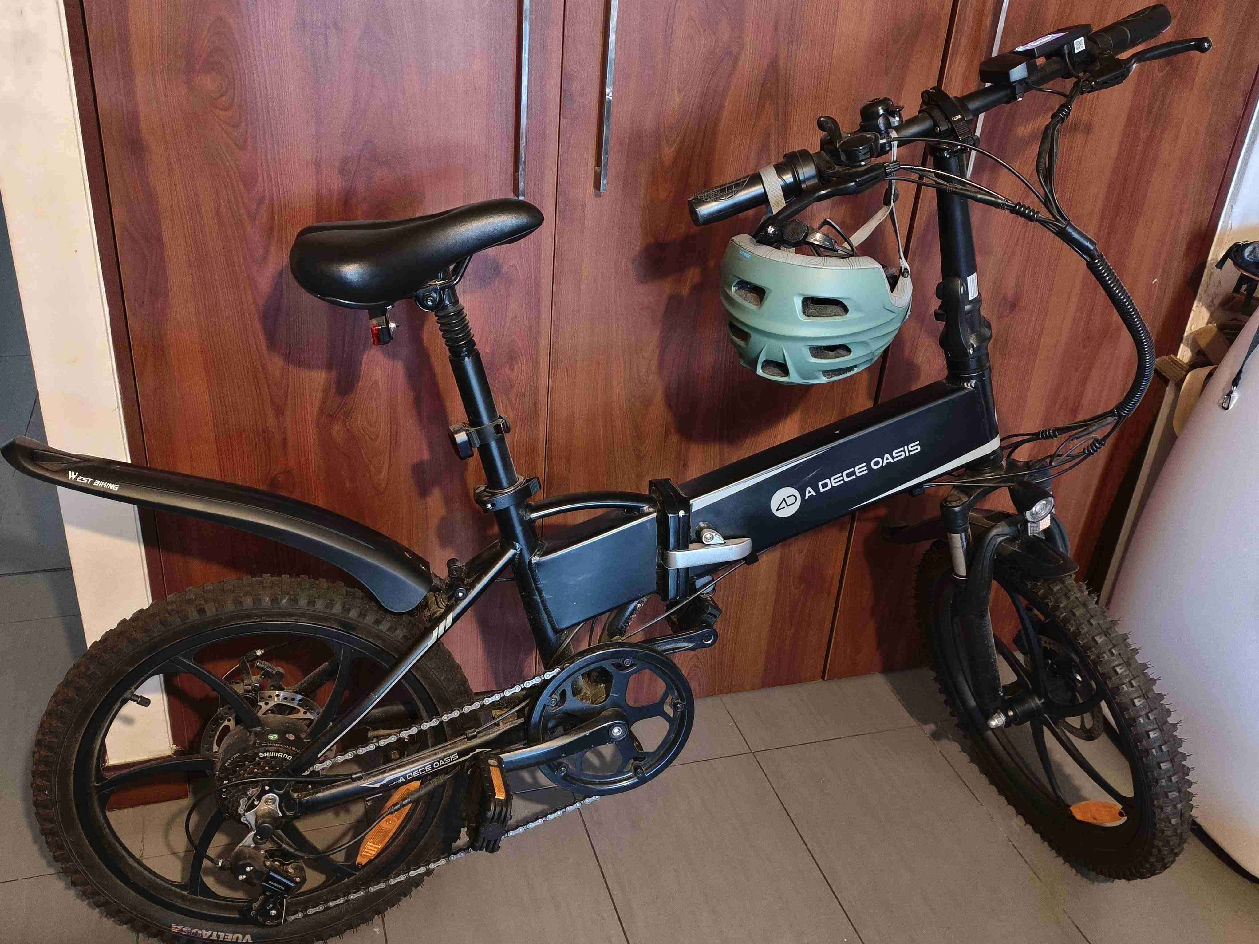 Bicicleta eléctrica plegable negra - 3