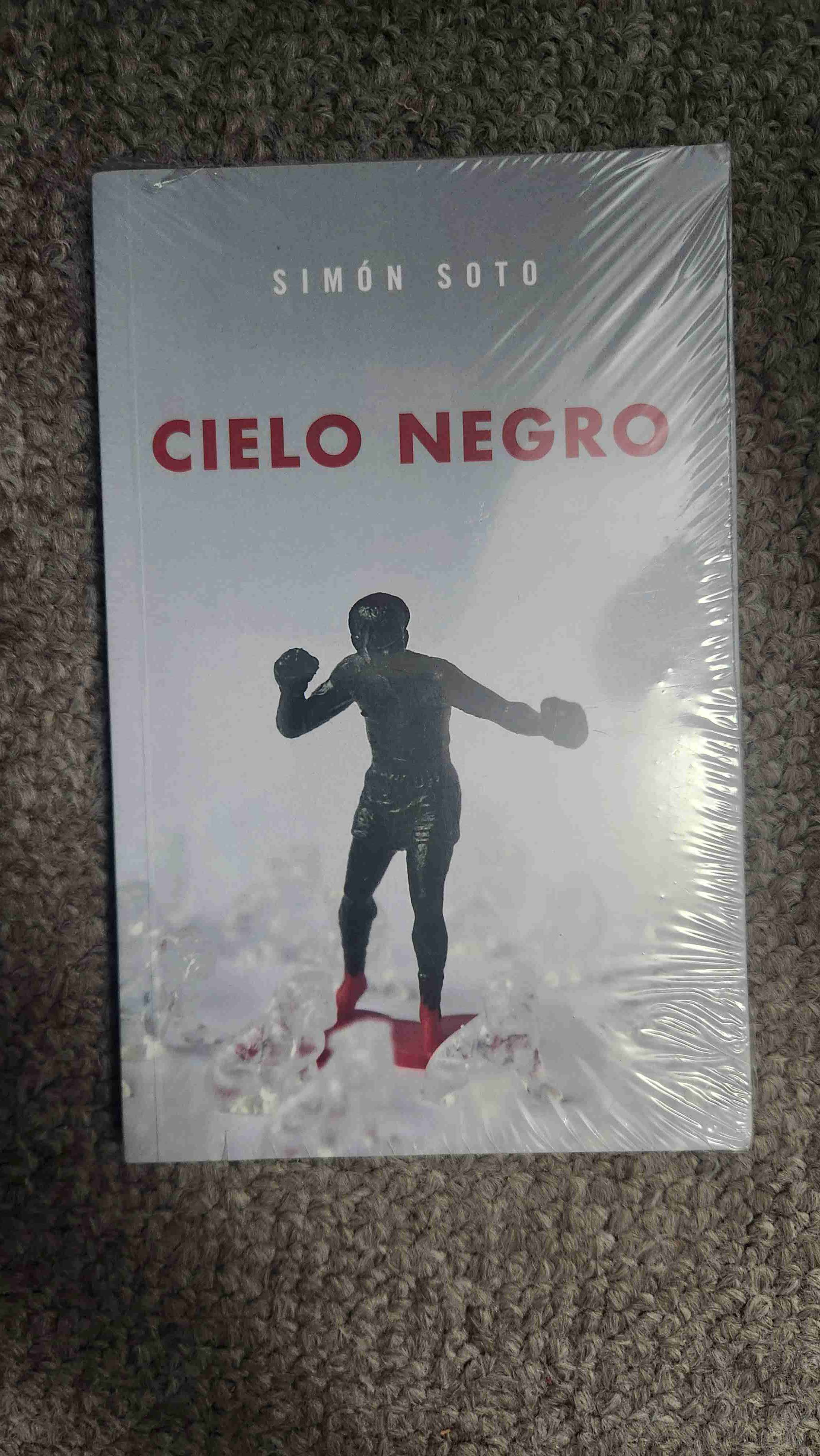 Libro 'Cielo Negro' Simón Soto