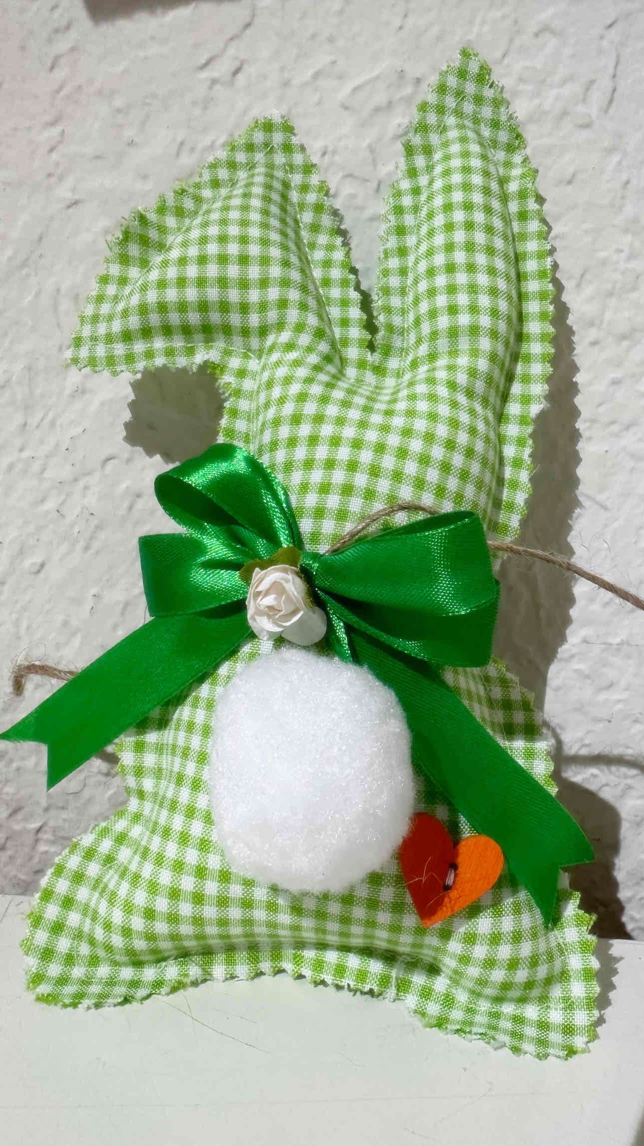 Conejito  de tela hecho a mano - miniatura 3