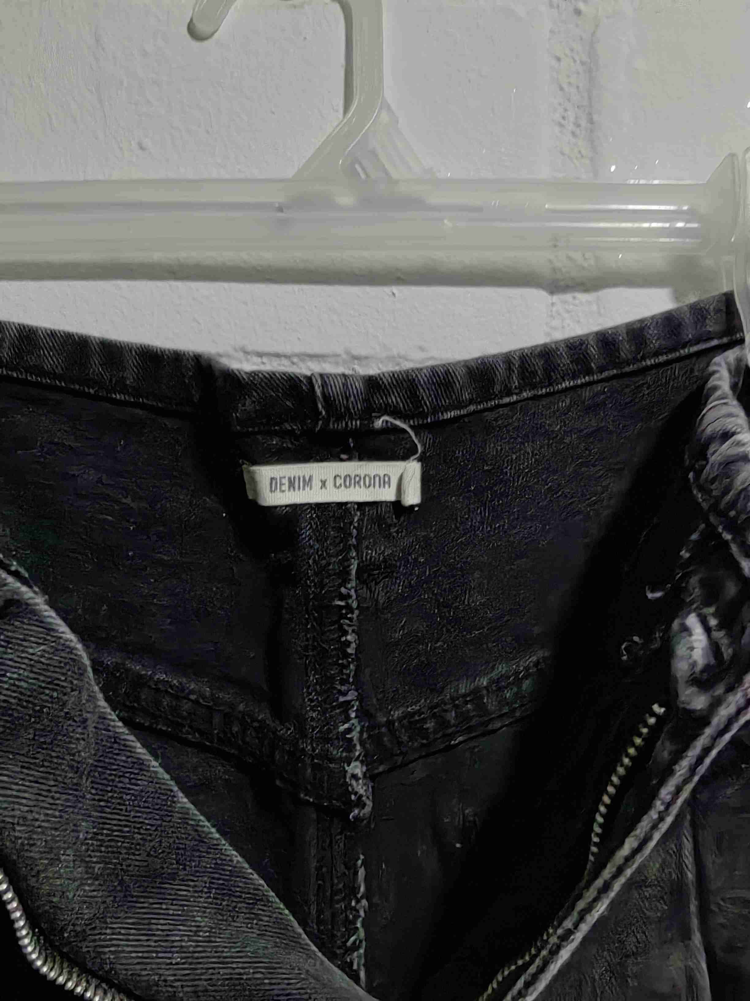 Pantalón jeans negro de tiro alto - miniatura 2