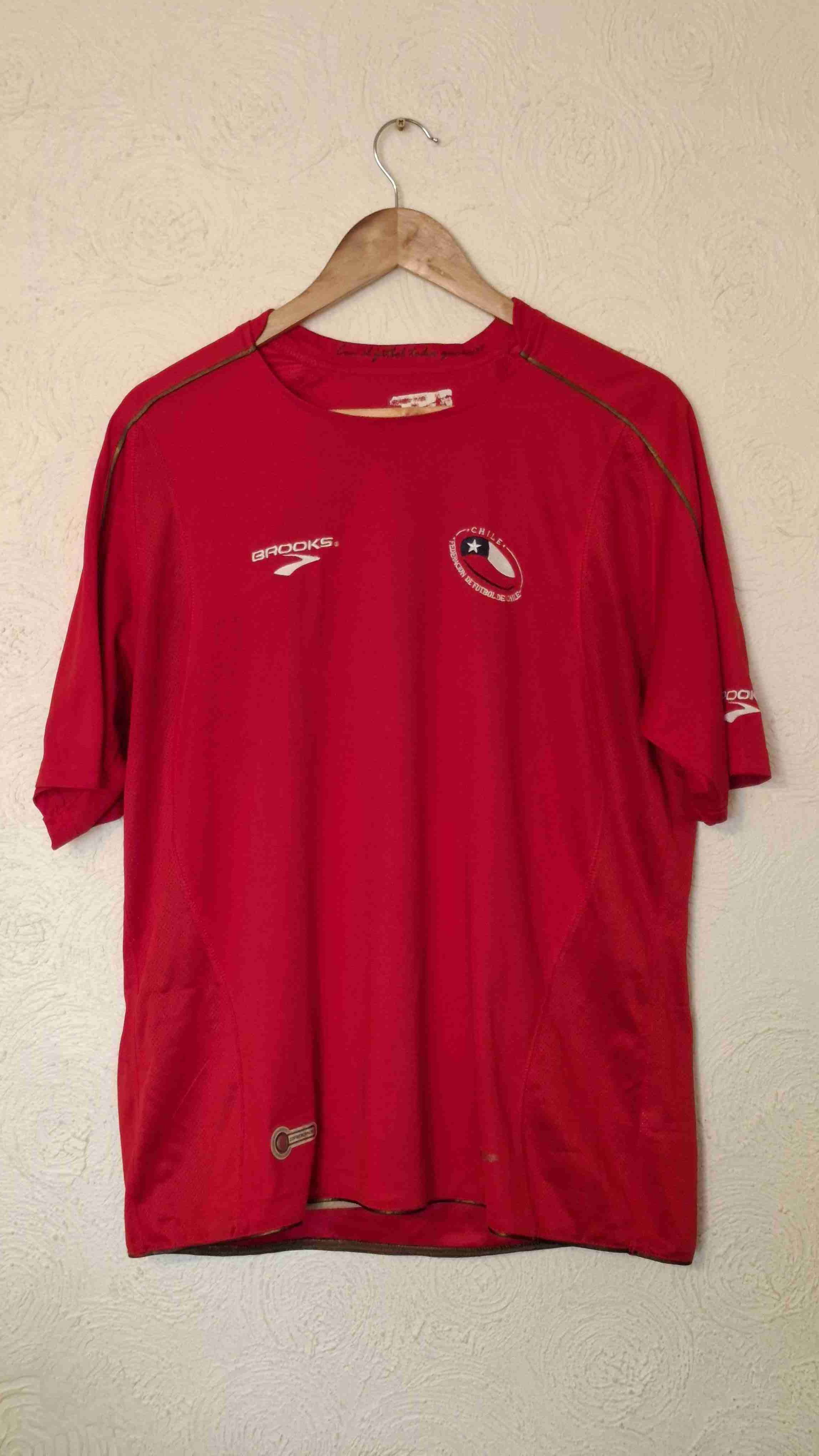 Camiseta Selección Chilena marca Brooks