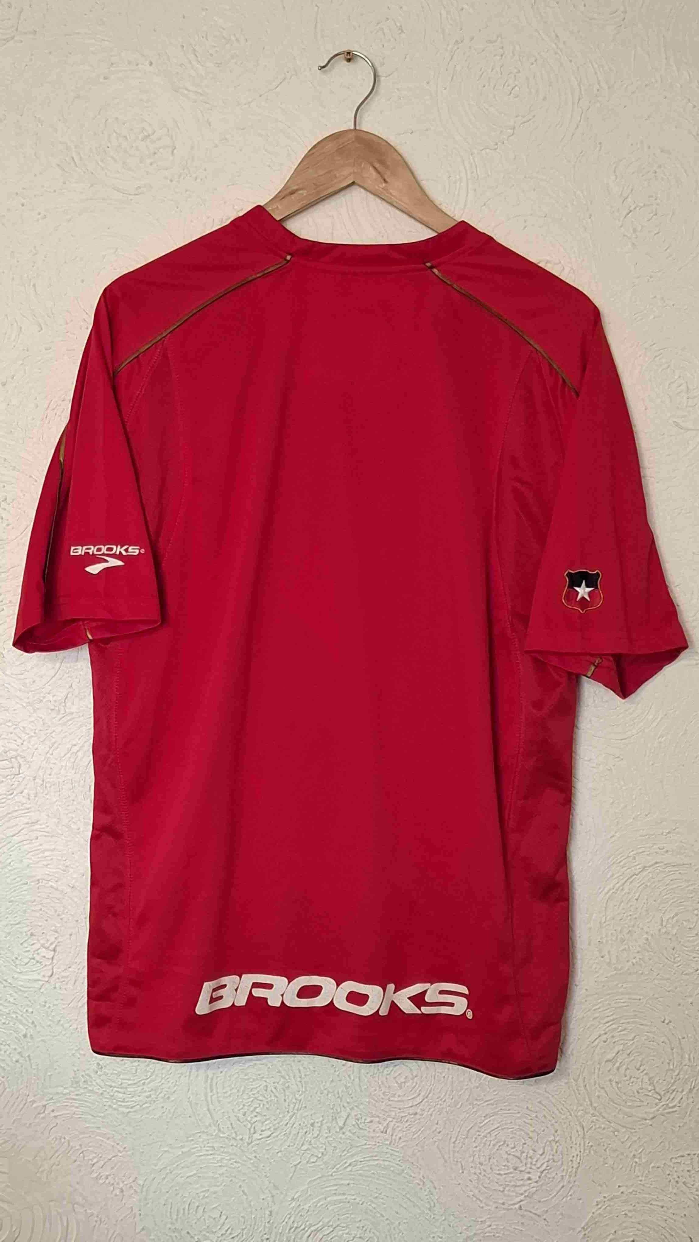 Camiseta Selección Chilena marca Brooks - miniatura 3