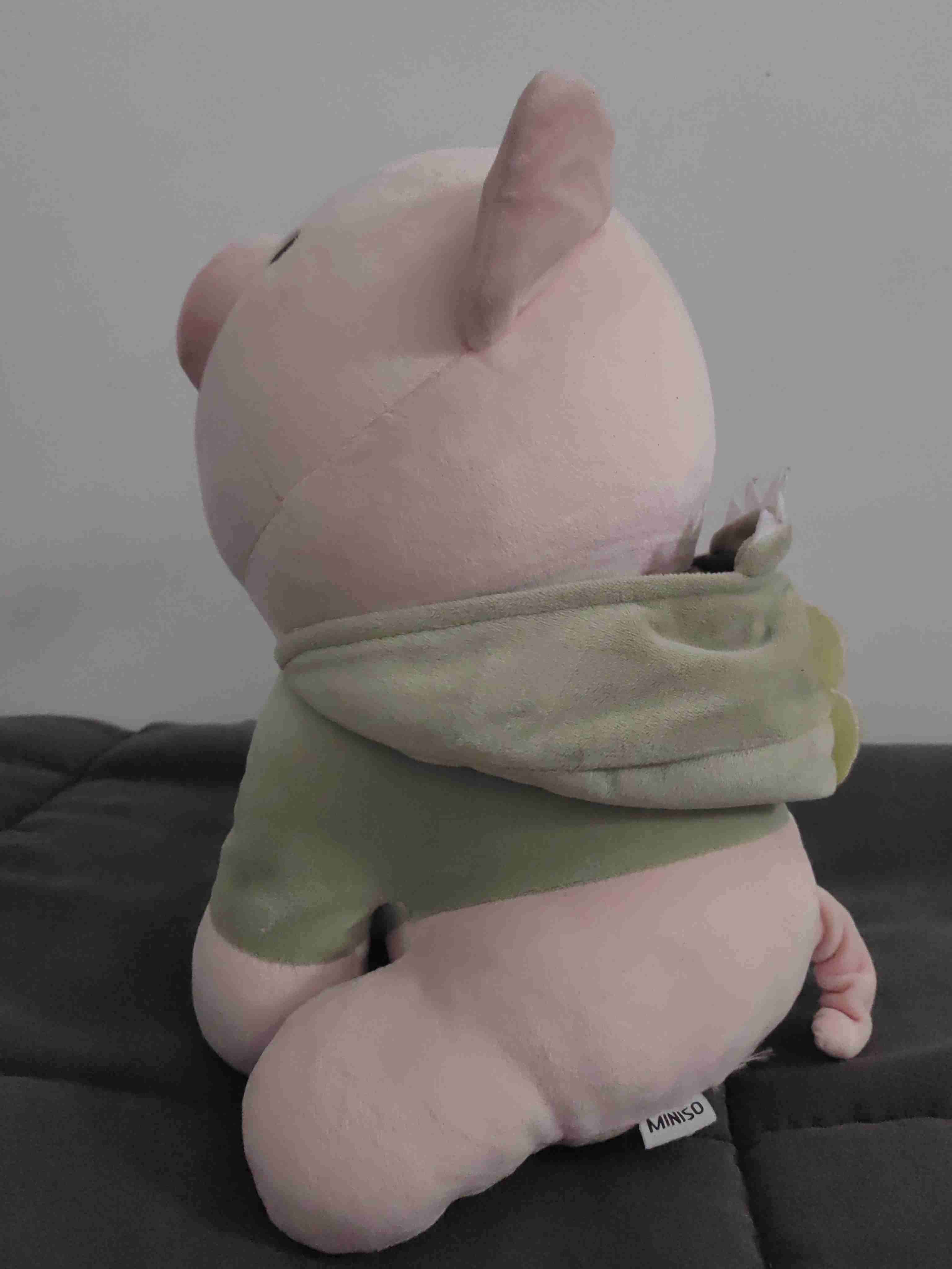 Peluche cerdito rosado con gorro de cocodrilo - miniatura 2