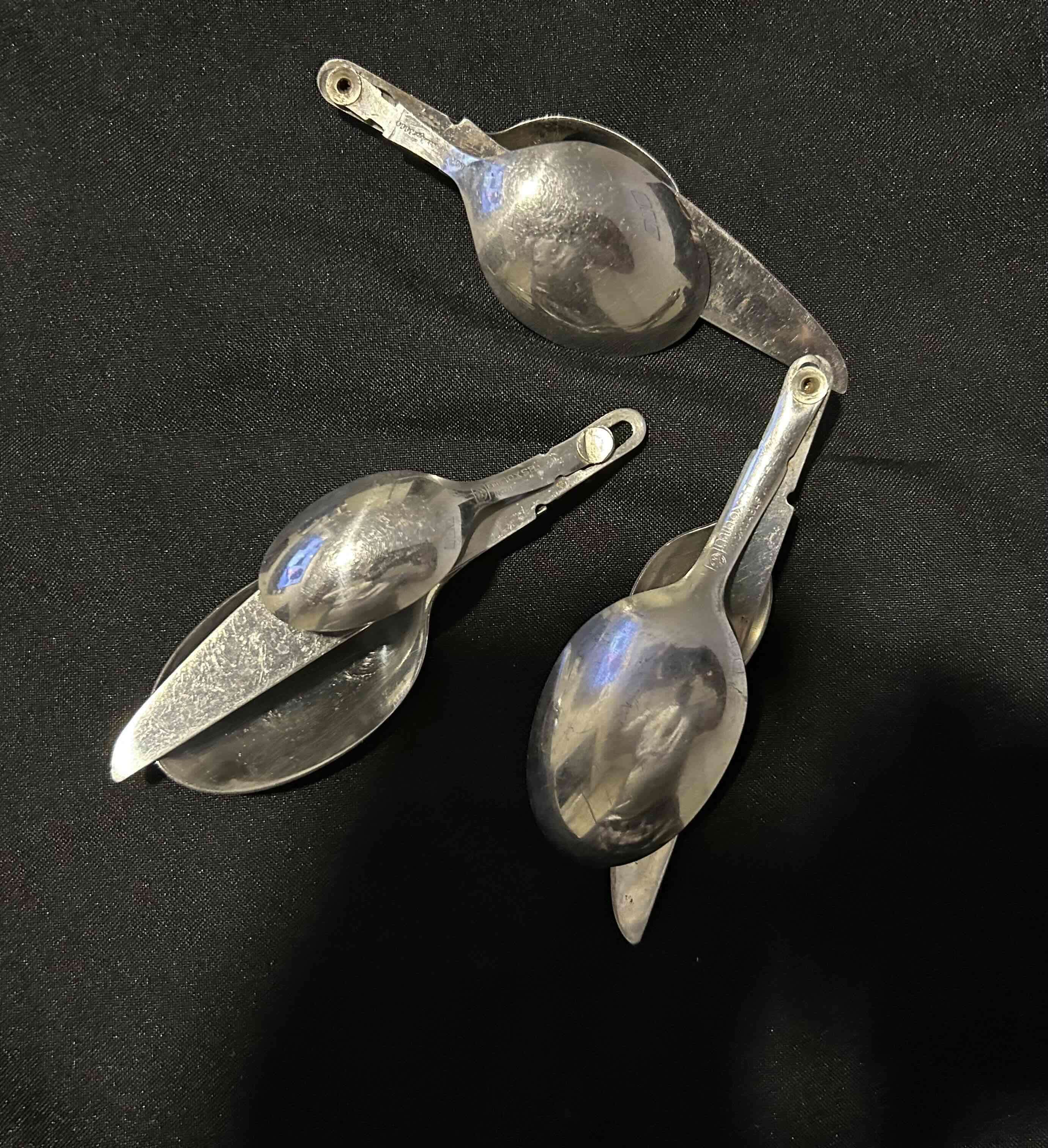 Cubiertos plegables de camping - miniatura 4