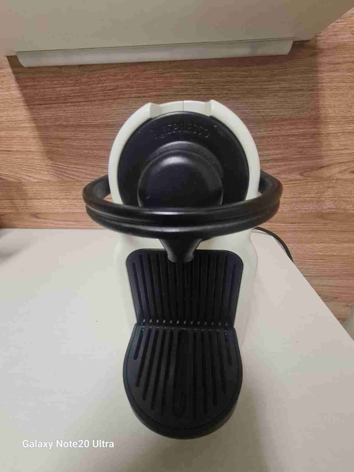 Máquina de café Nespresso blanca - miniatura 4