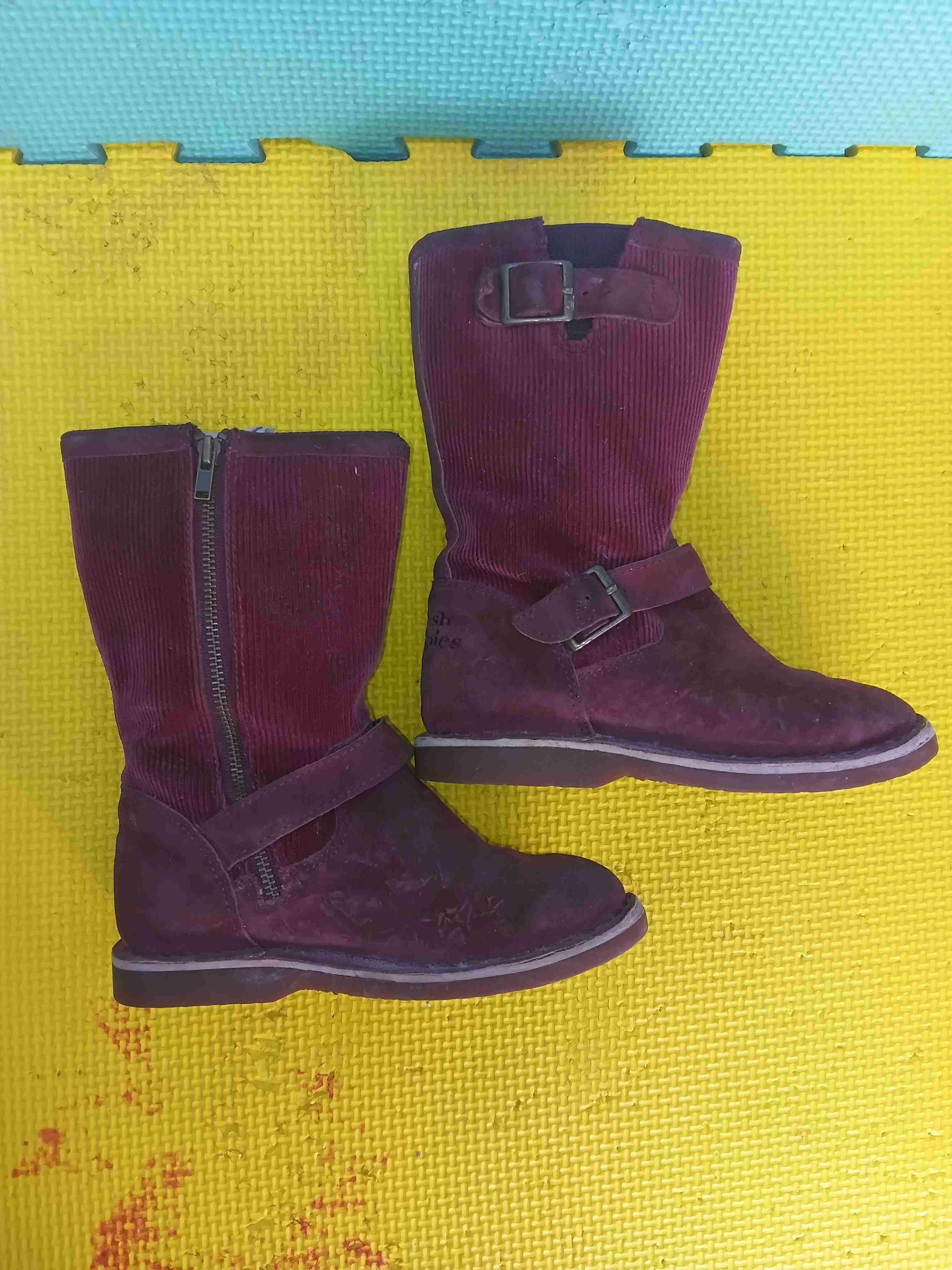 Botas burdeo con hebilla número 26 - miniatura 2