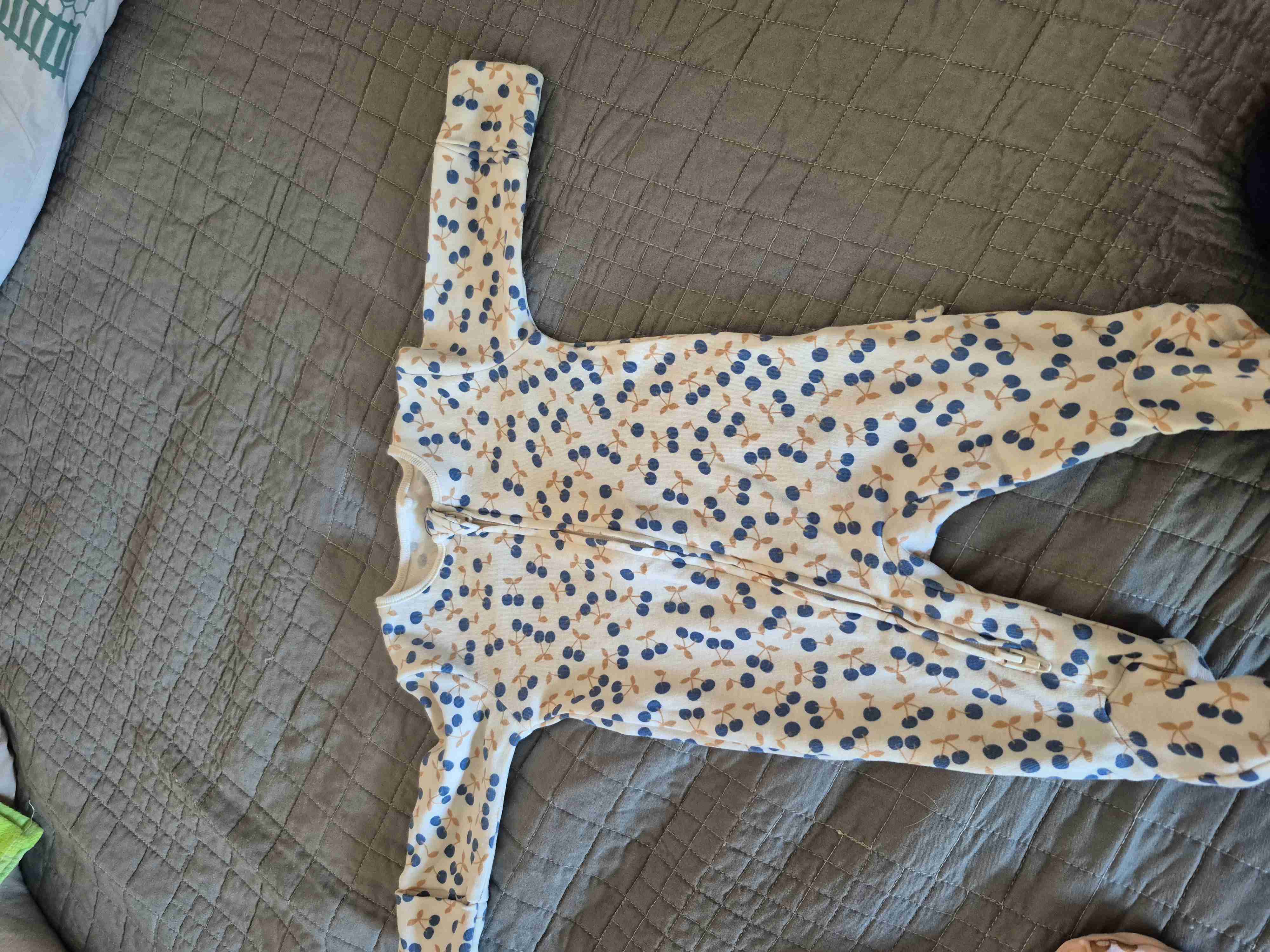 Pijama bebé estampado cerezas 0 meses