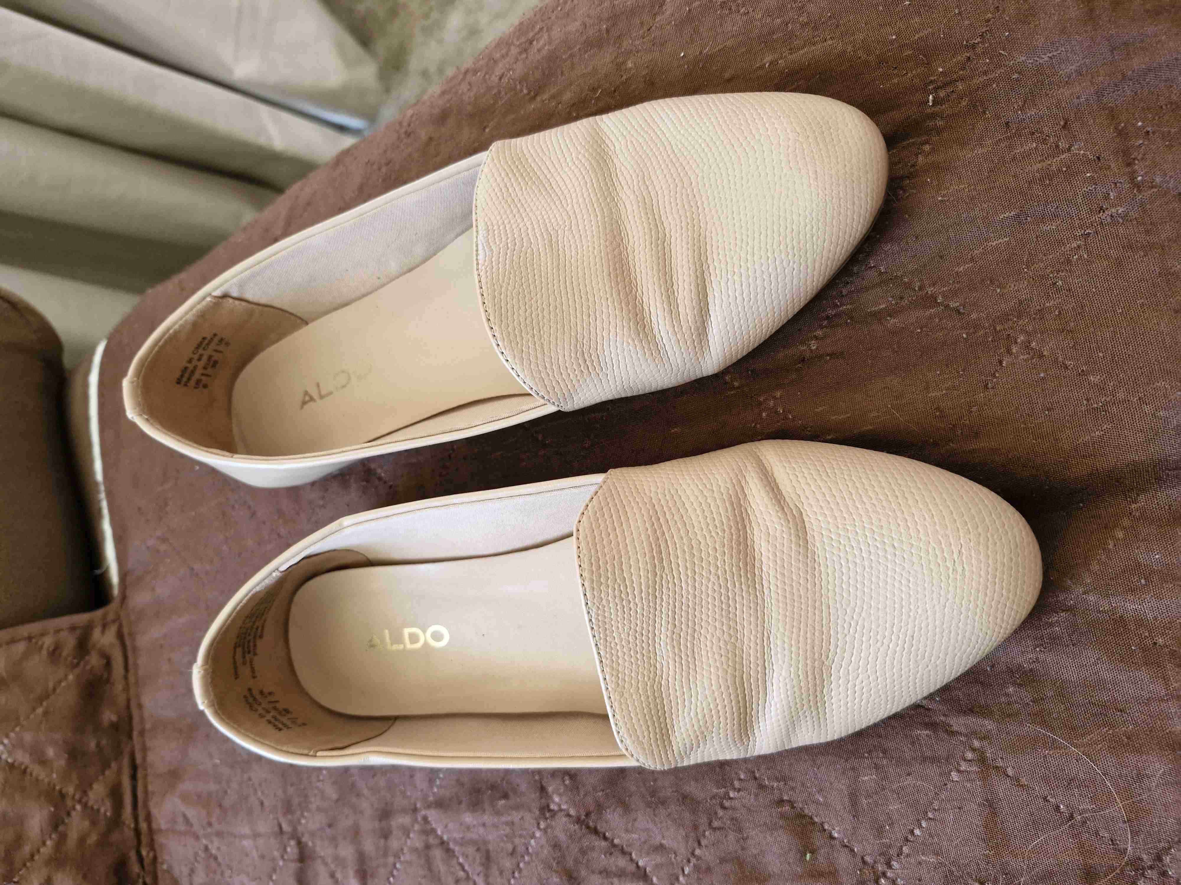 Zapatos planos color beige Aldo