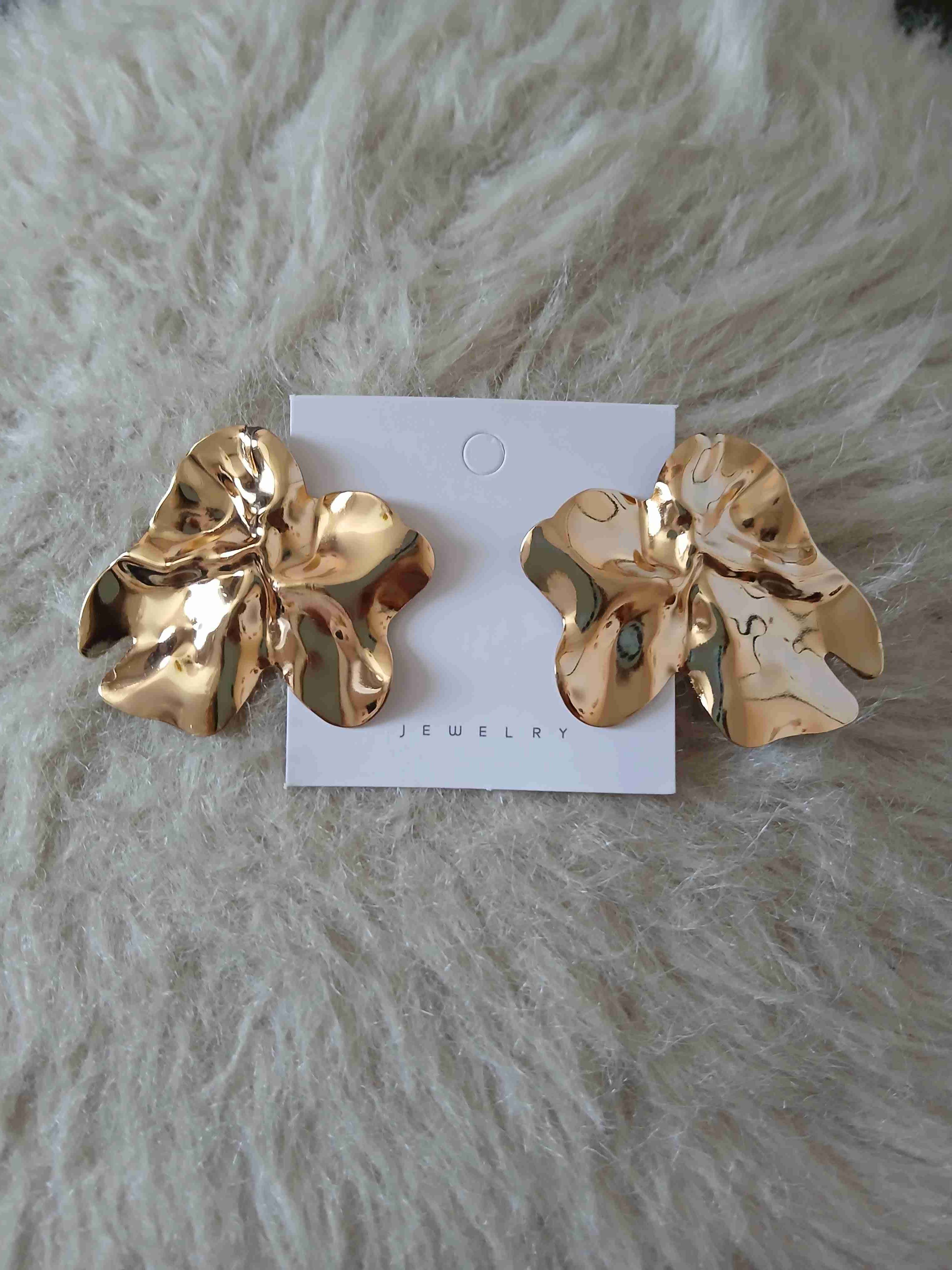 Aros dorados tipo hoja