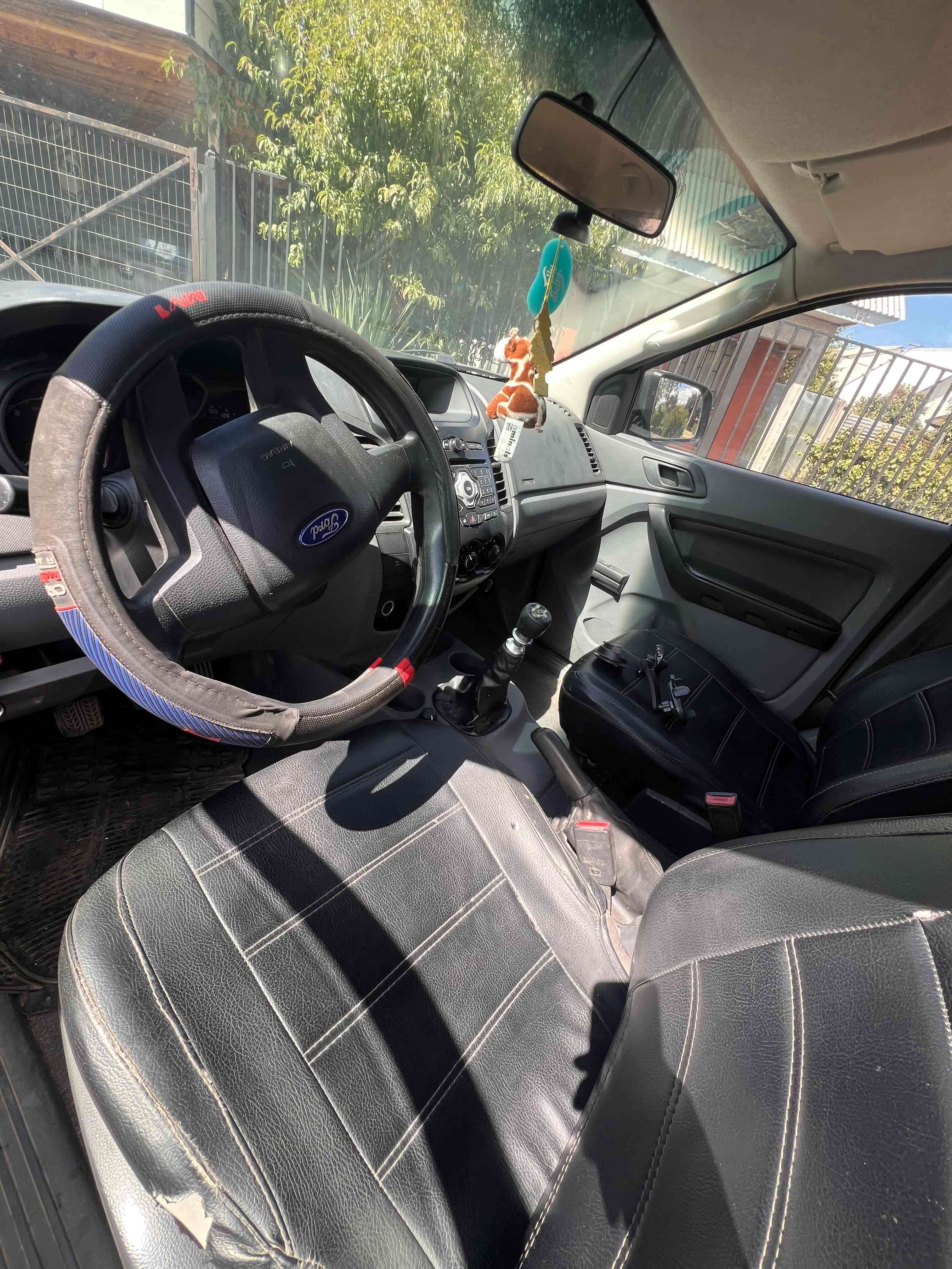 Camioneta Ford ranger XLT 3.2 - miniatura 4