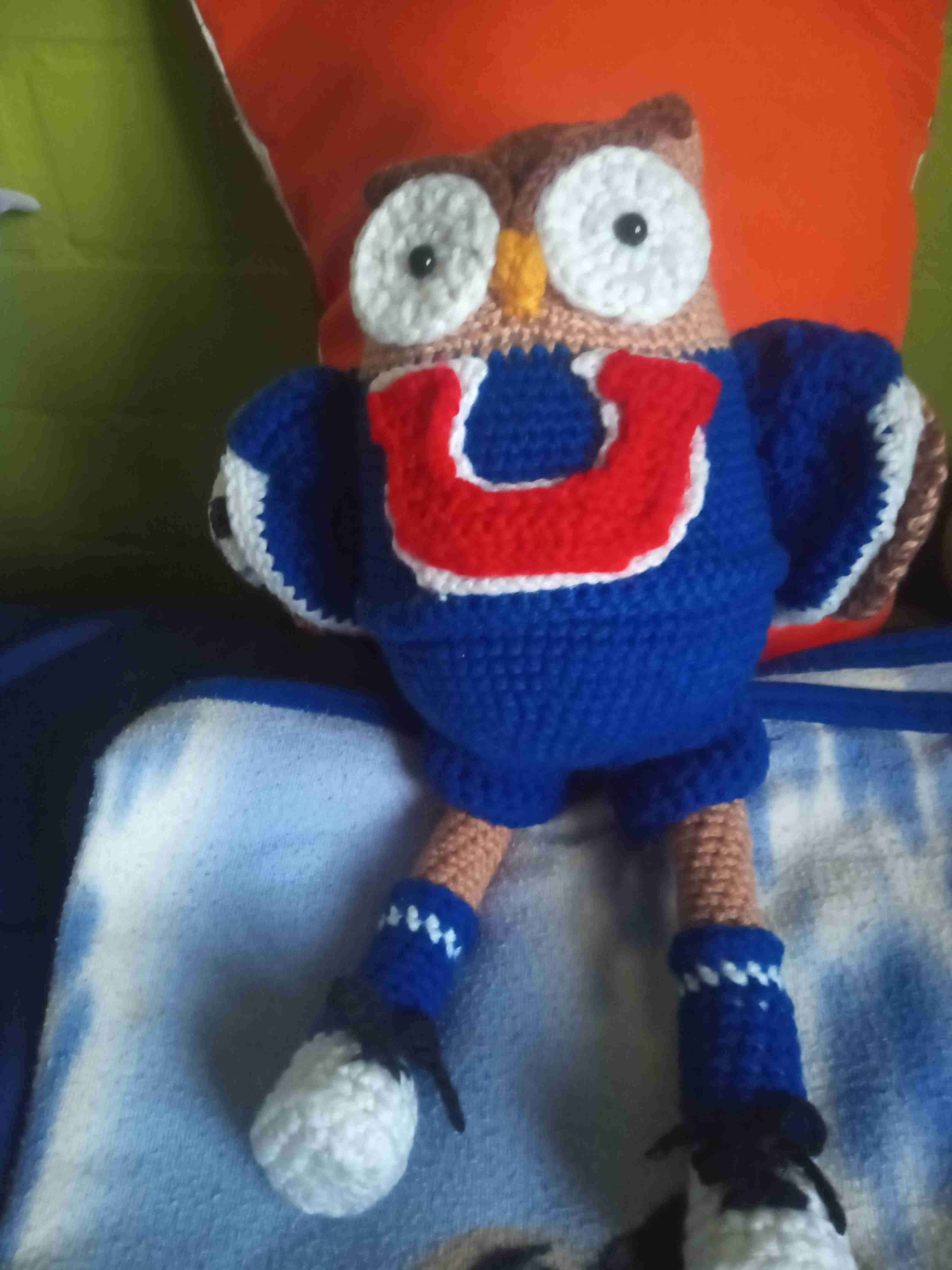 Peluche búho tejida azul