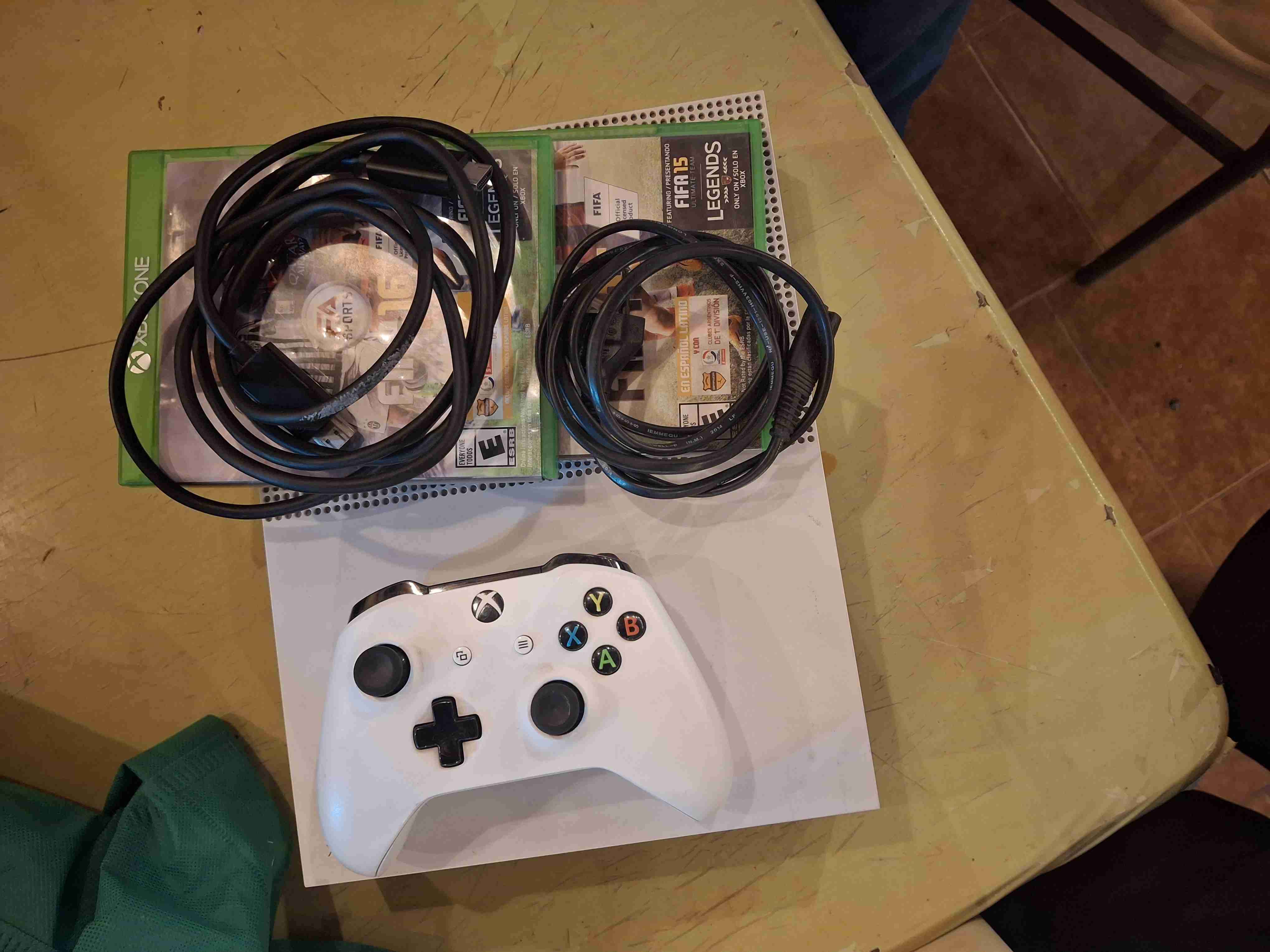 Consola Xbox One S - miniatura 3