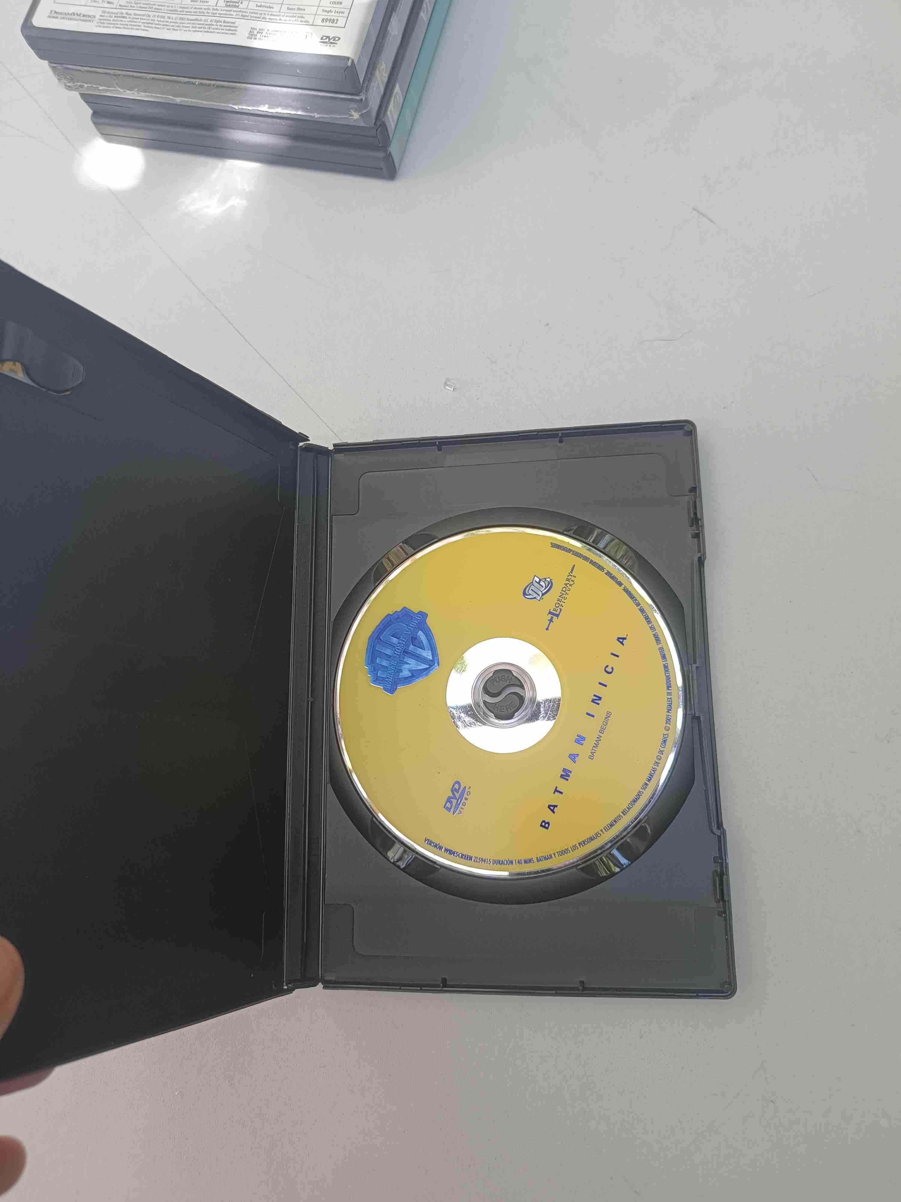 DVD Batman Inicia de Christopher Nolan - miniatura 2