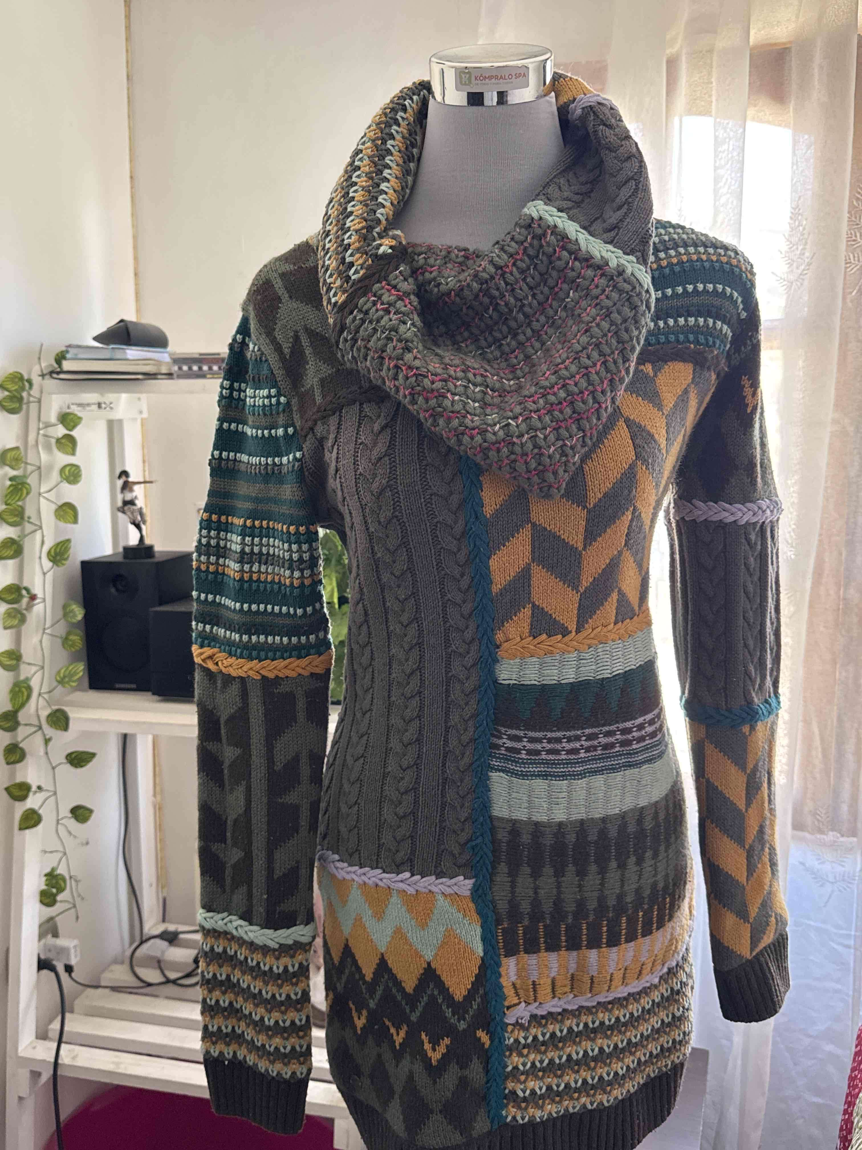 Sweater patchwork colorido