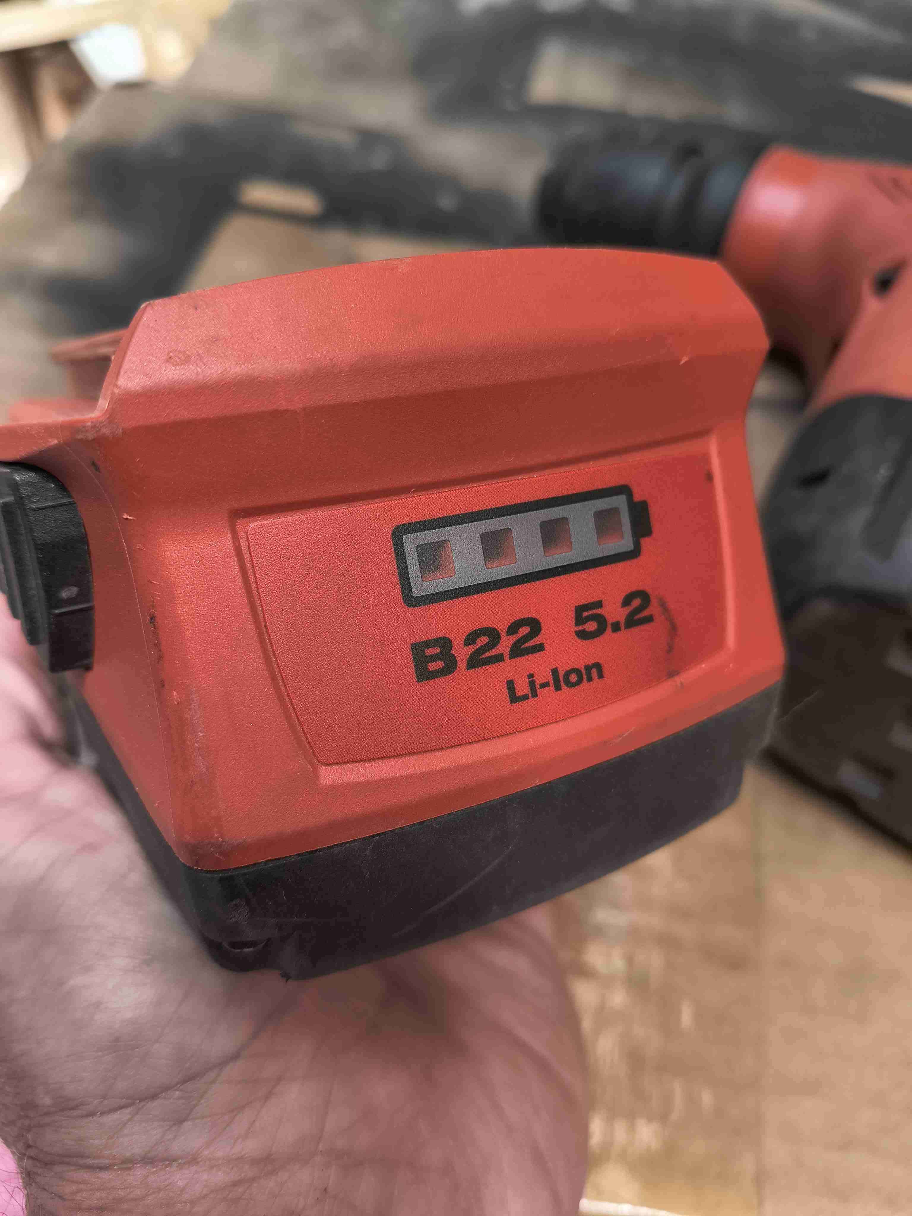 Taladro inalámbrico demoledor Hilti TE 4-A22 - miniatura 2