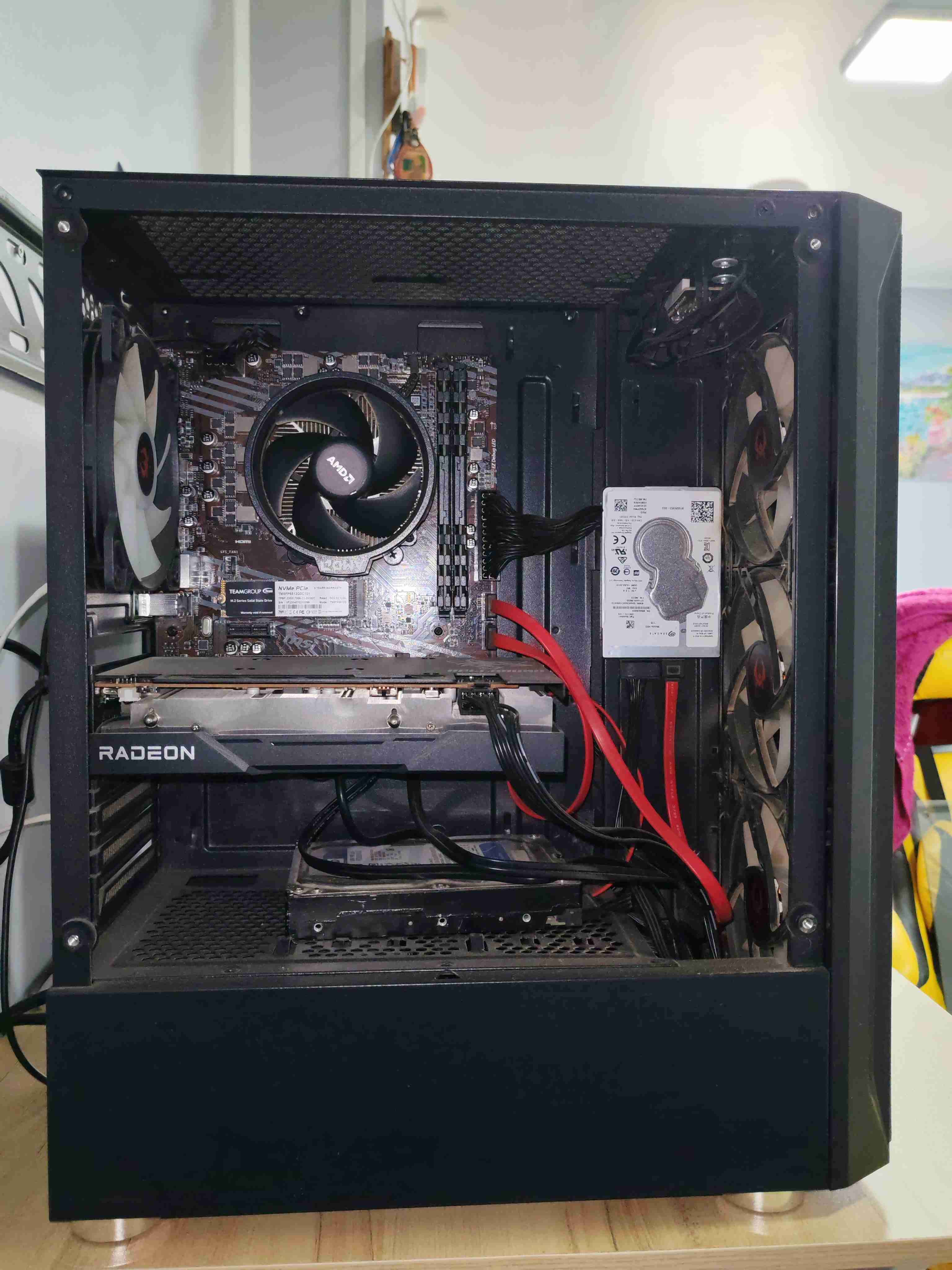 PC Gamer AMD Raizen 7, Tarjeta G, Radeon RX 7600