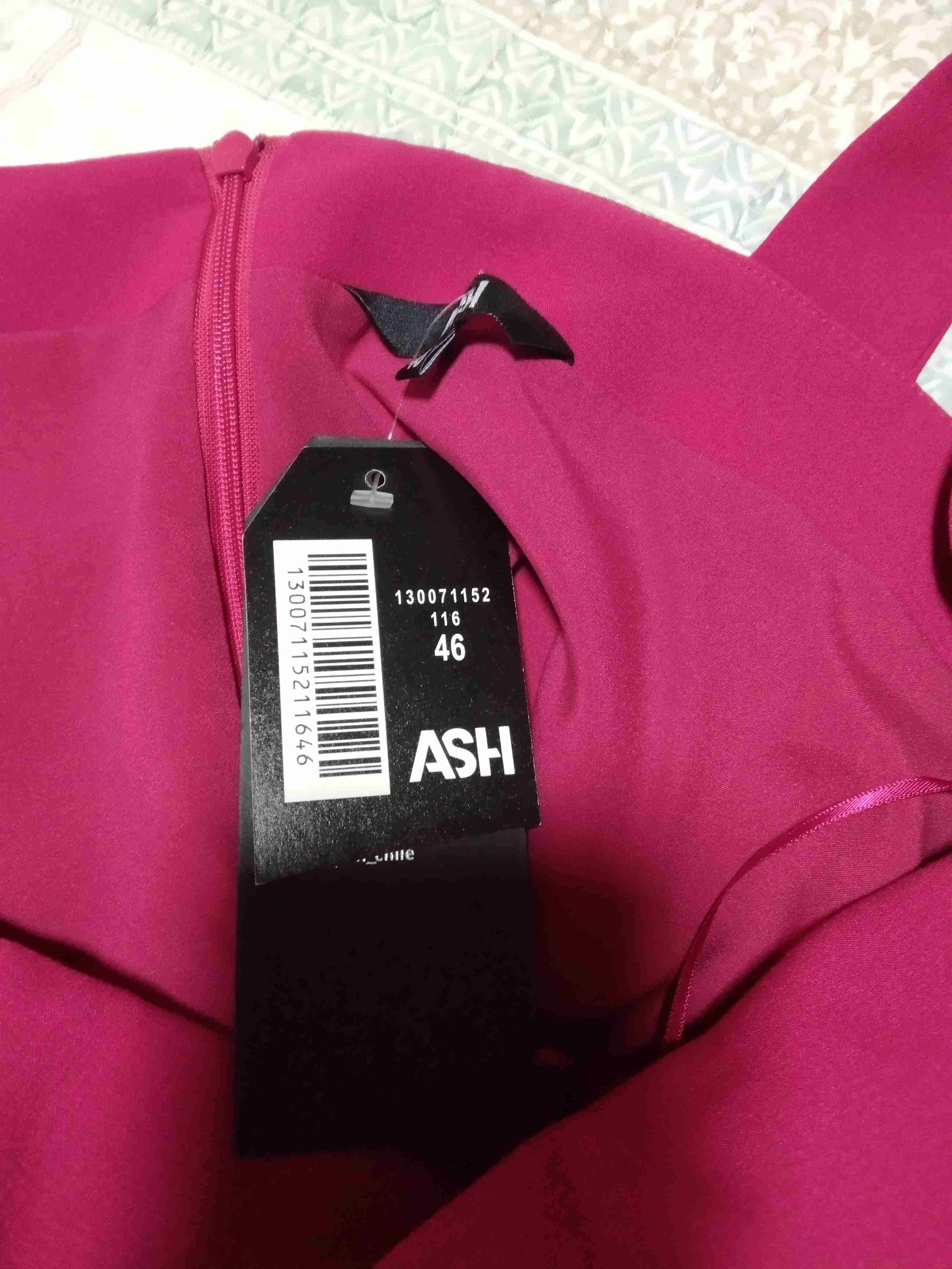 Vestido rosado con ruedo - miniatura 2