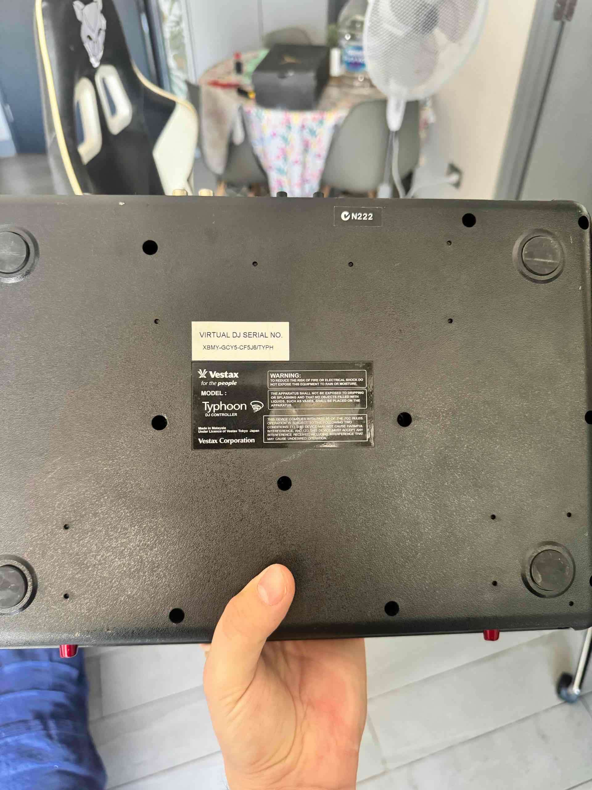 Mesa de dj typhoon - miniatura 3