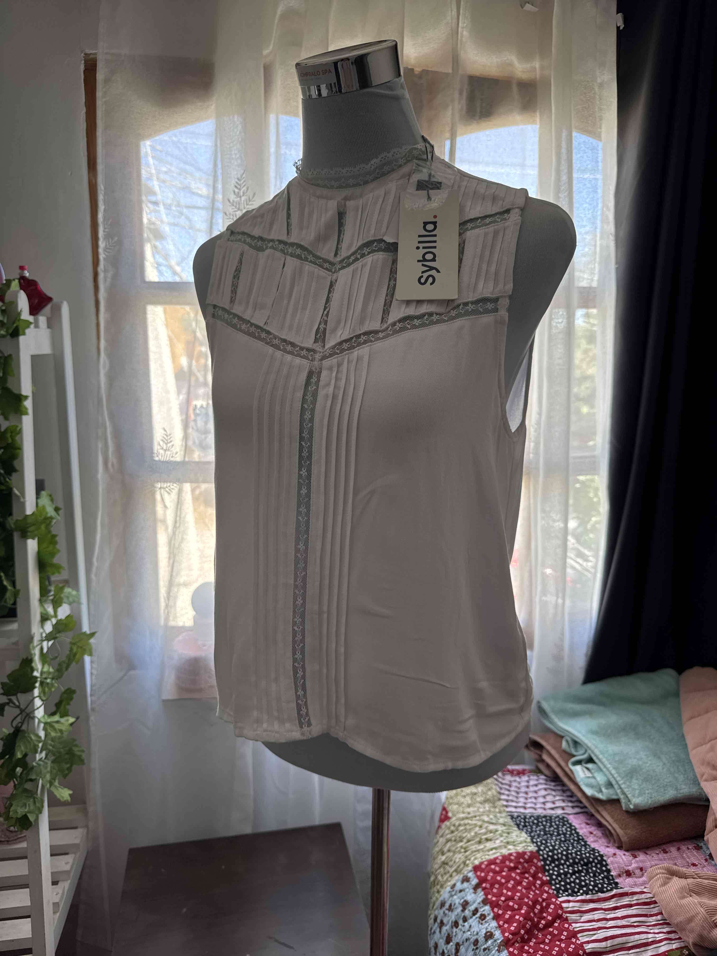 Blusa sin mangas blanca Sybilla