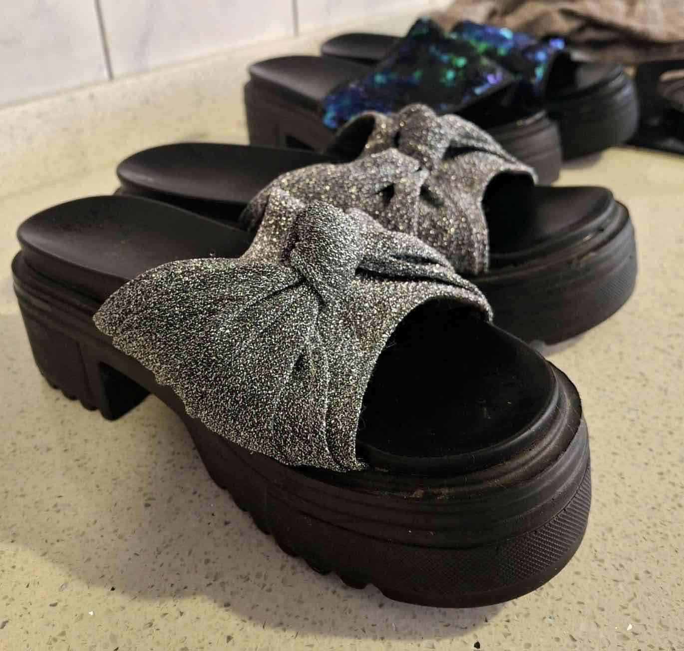 Sandalias con plataforma brillante americanino - miniatura 3