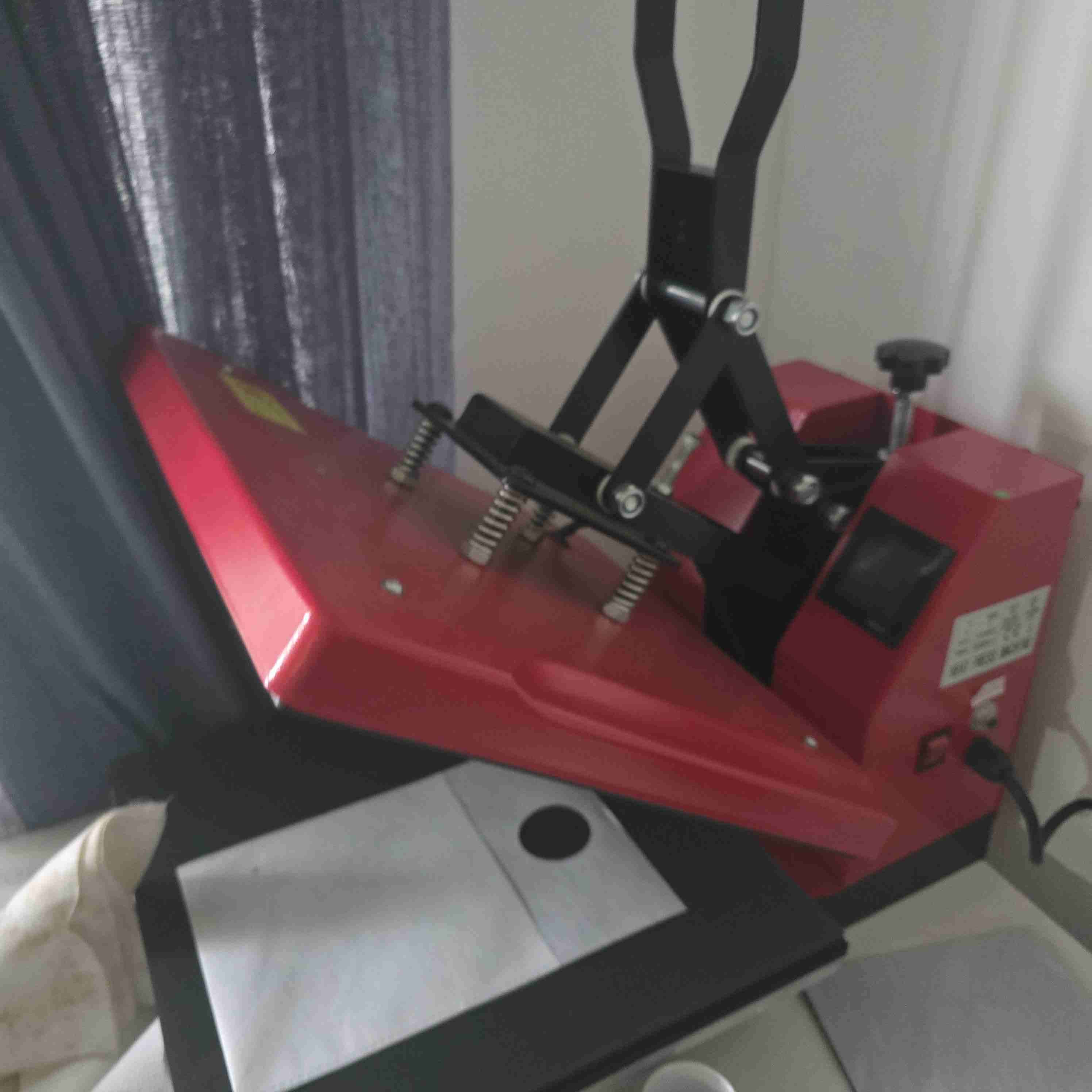 Impresora Epson EcoTank L3250 y estampadora 38 x38 - miniatura 2