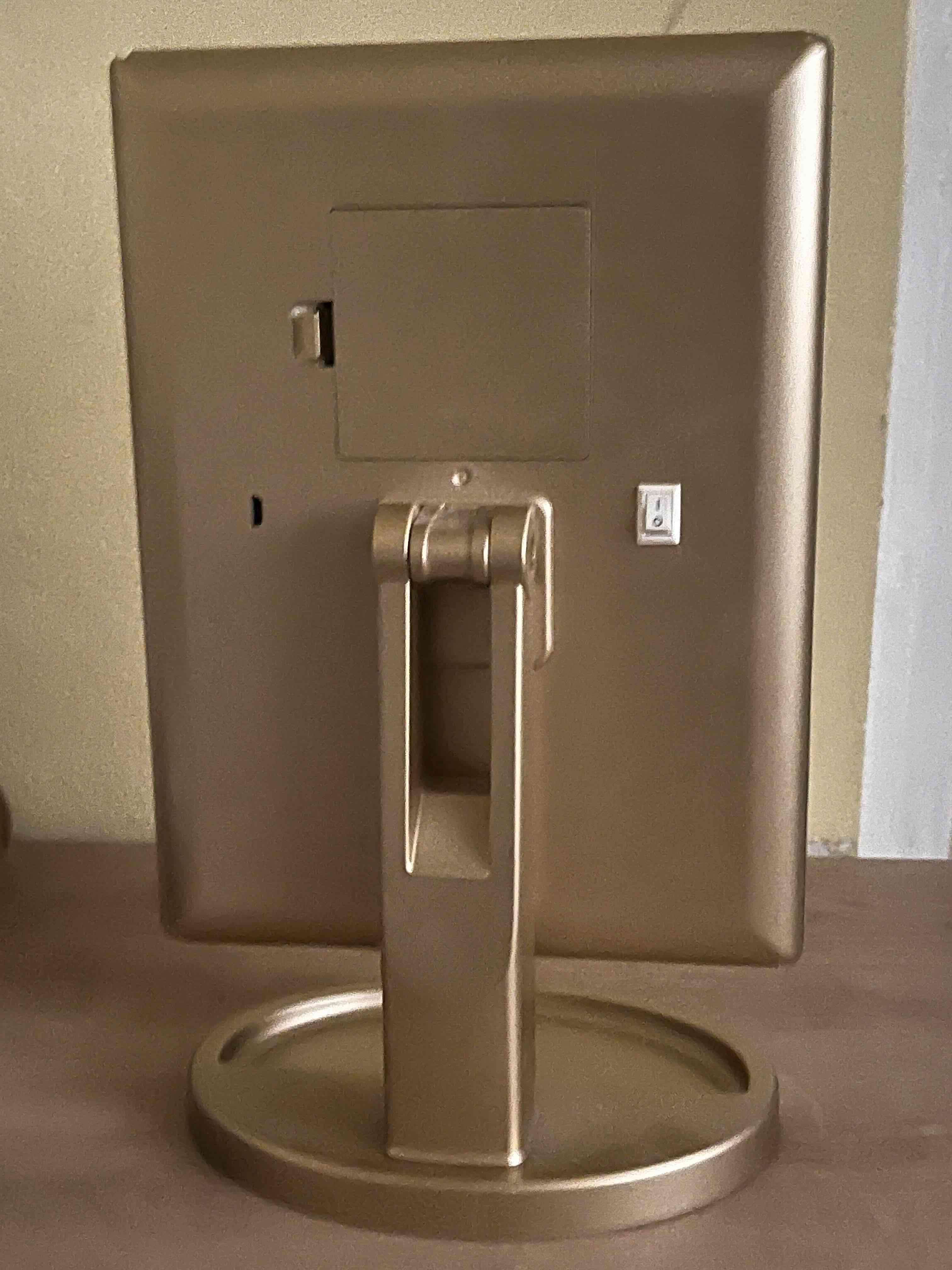 Espejo de maquillaje triple LED Lurella dorado - miniatura 3