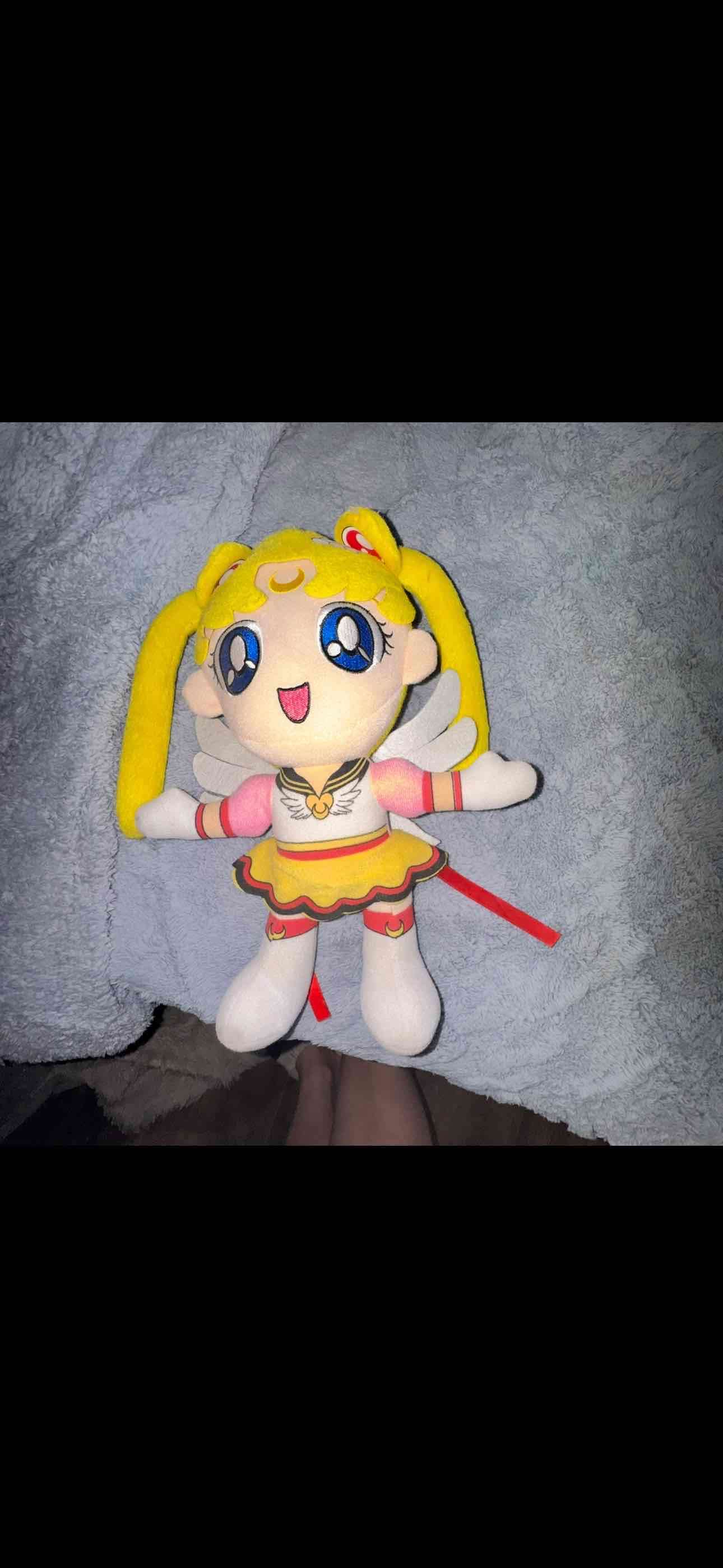 Pelucha estilo anime amarilla- sailoor mono